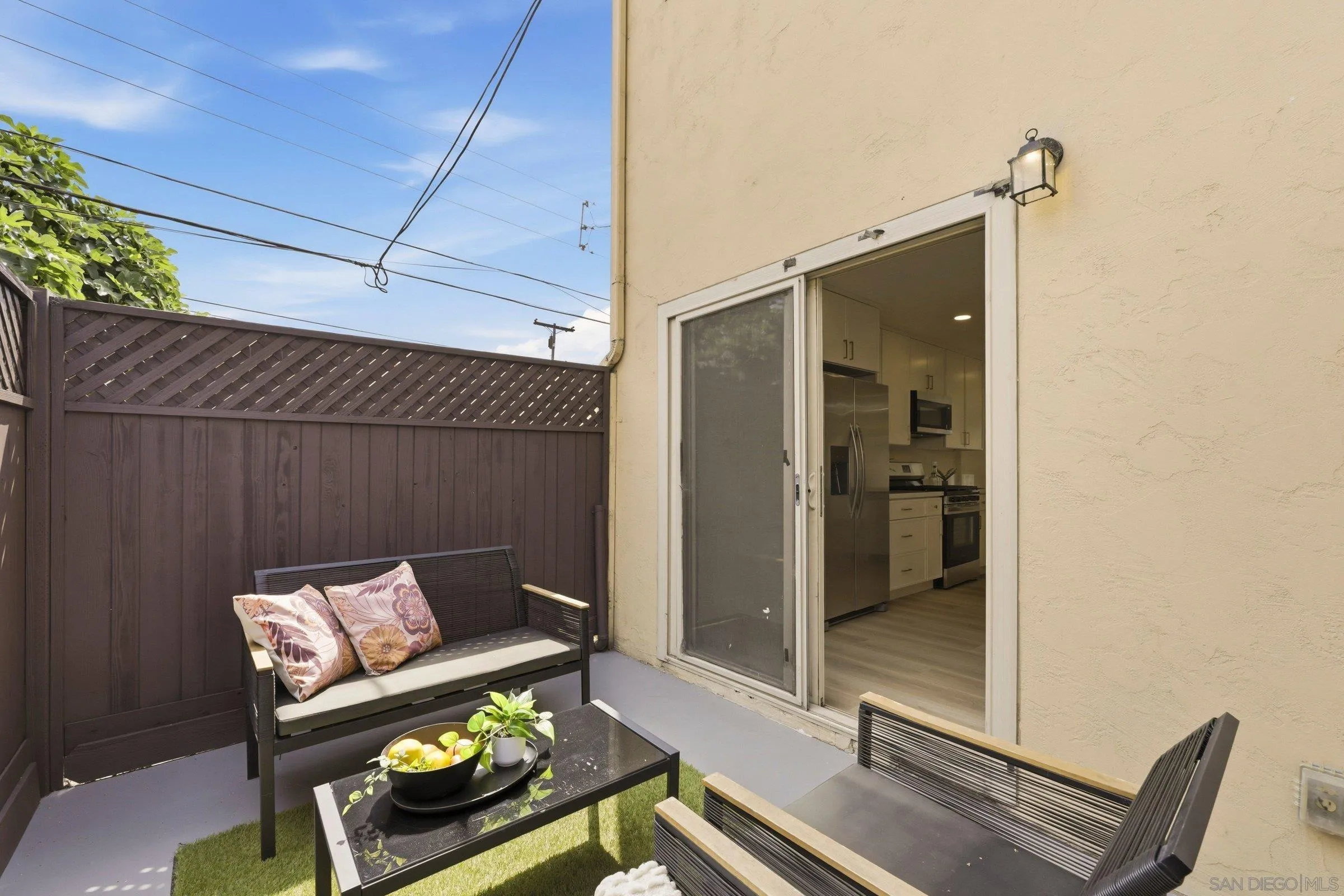 415 Woodlawn Ave Unit D