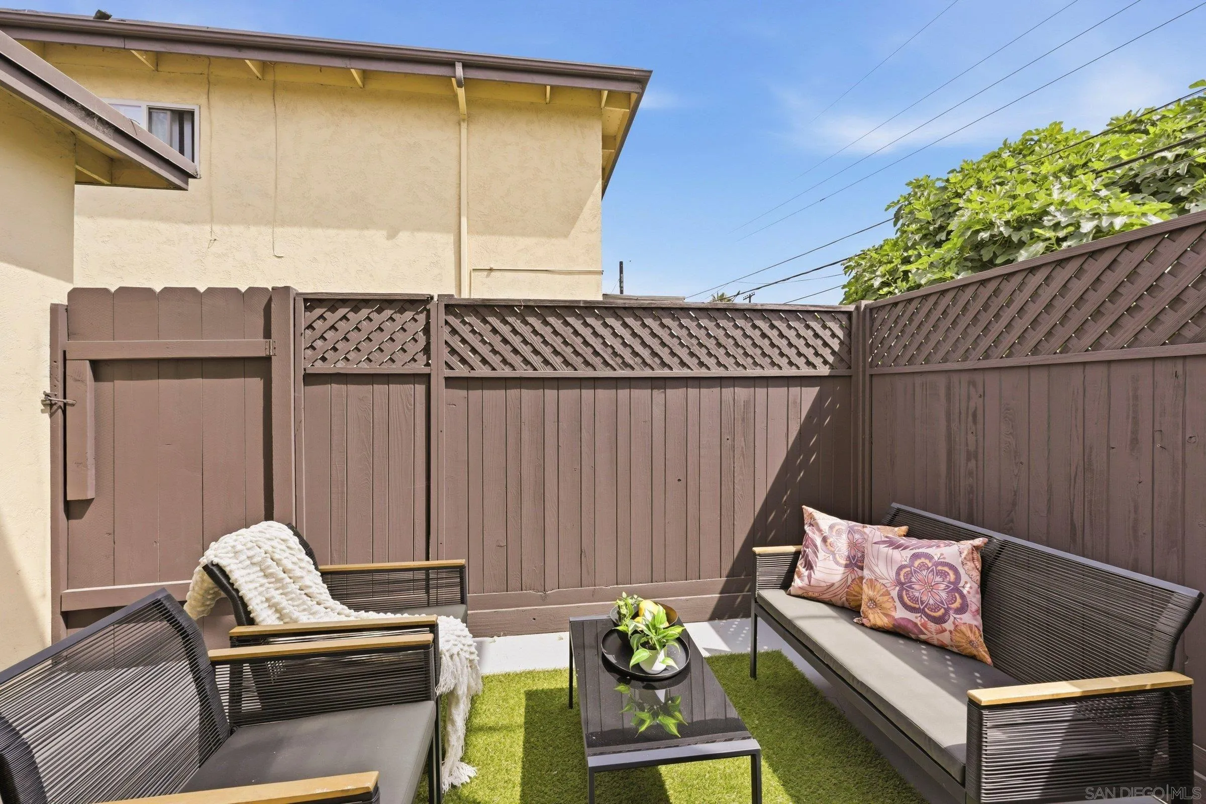 415 Woodlawn Ave Unit D