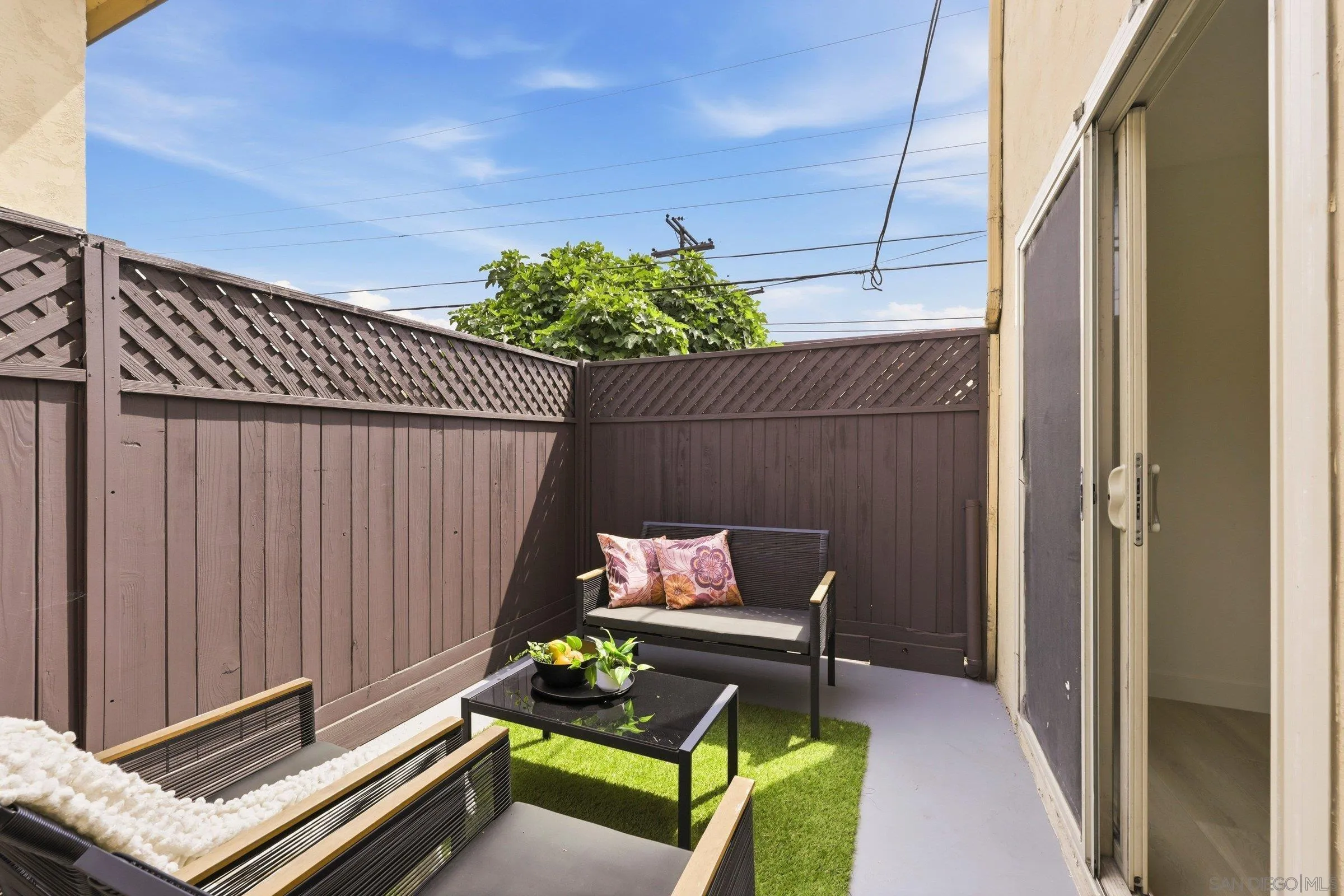 415 Woodlawn Ave Unit D