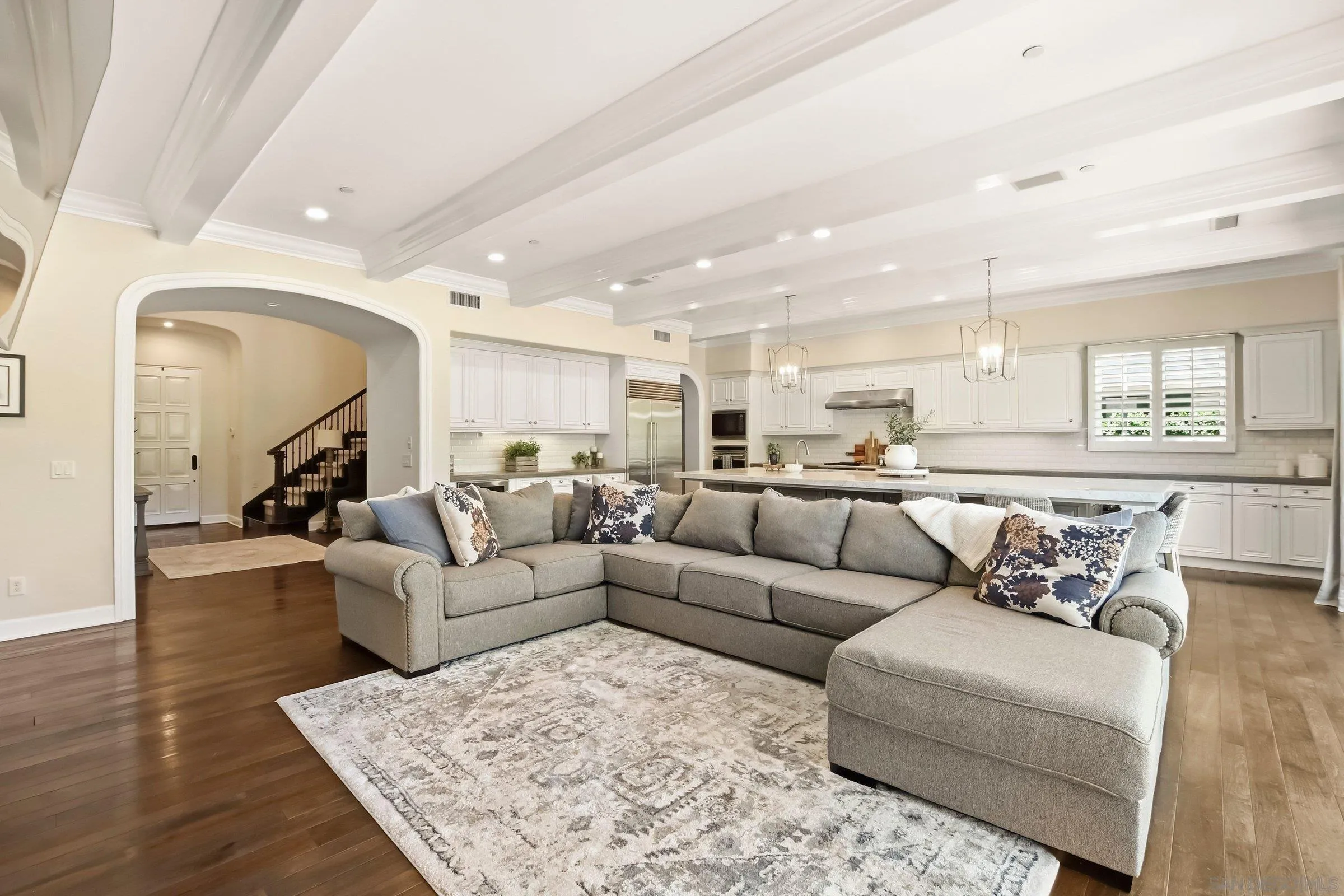8114 Lazy River Rd