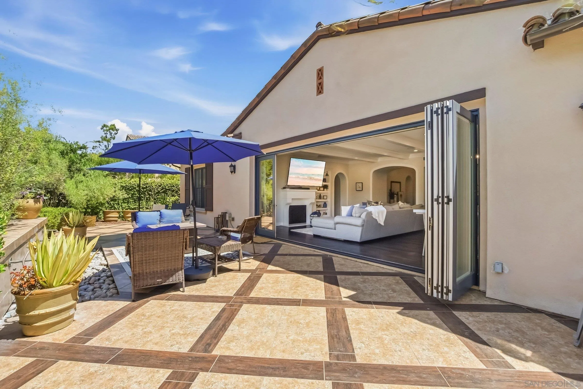 8114 Lazy River Rd