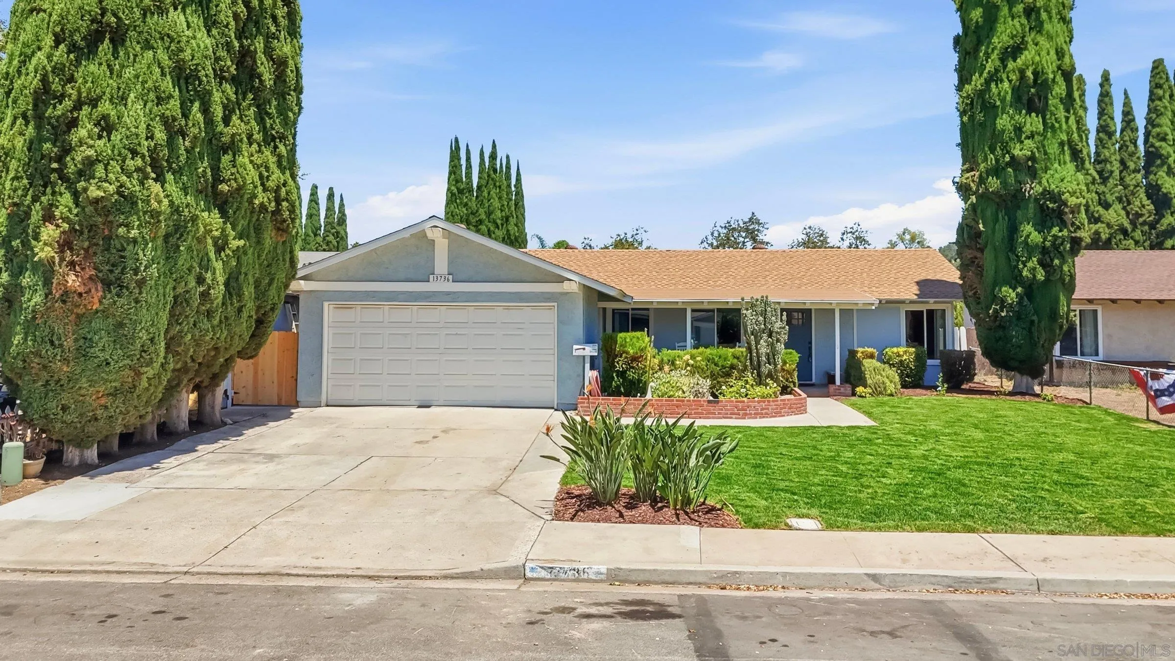 13736 Woodgate Pl