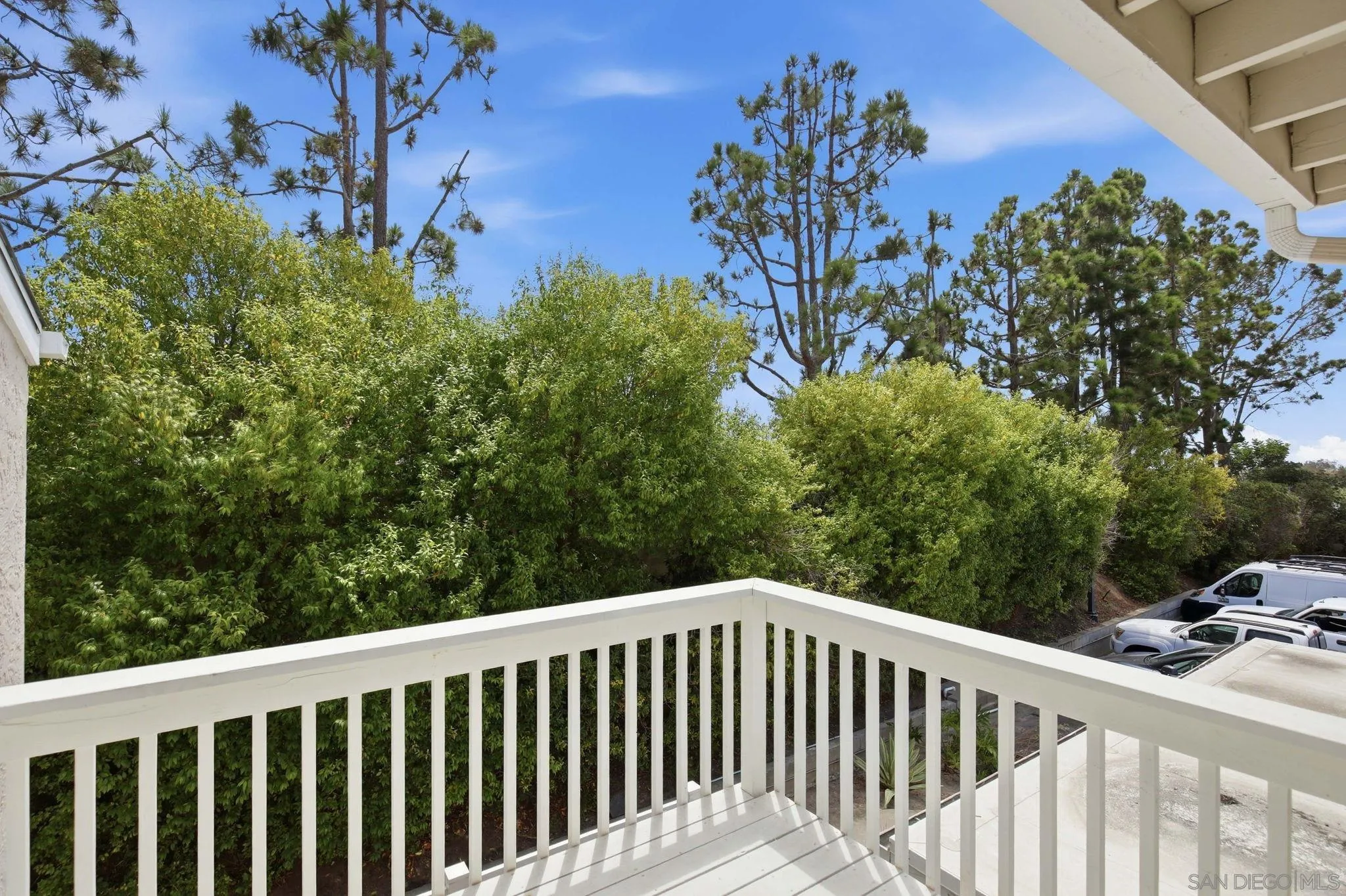 1129 Woodlake Drive