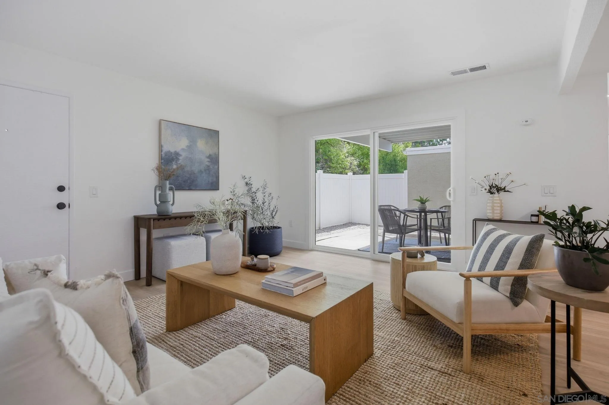 1129 Woodlake Drive