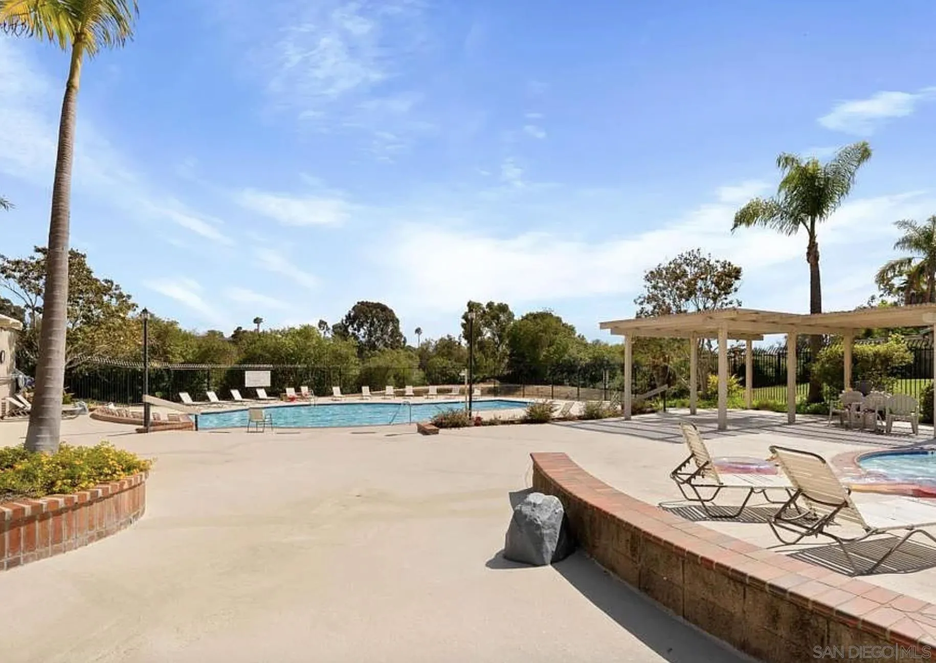 1129 Woodlake Drive