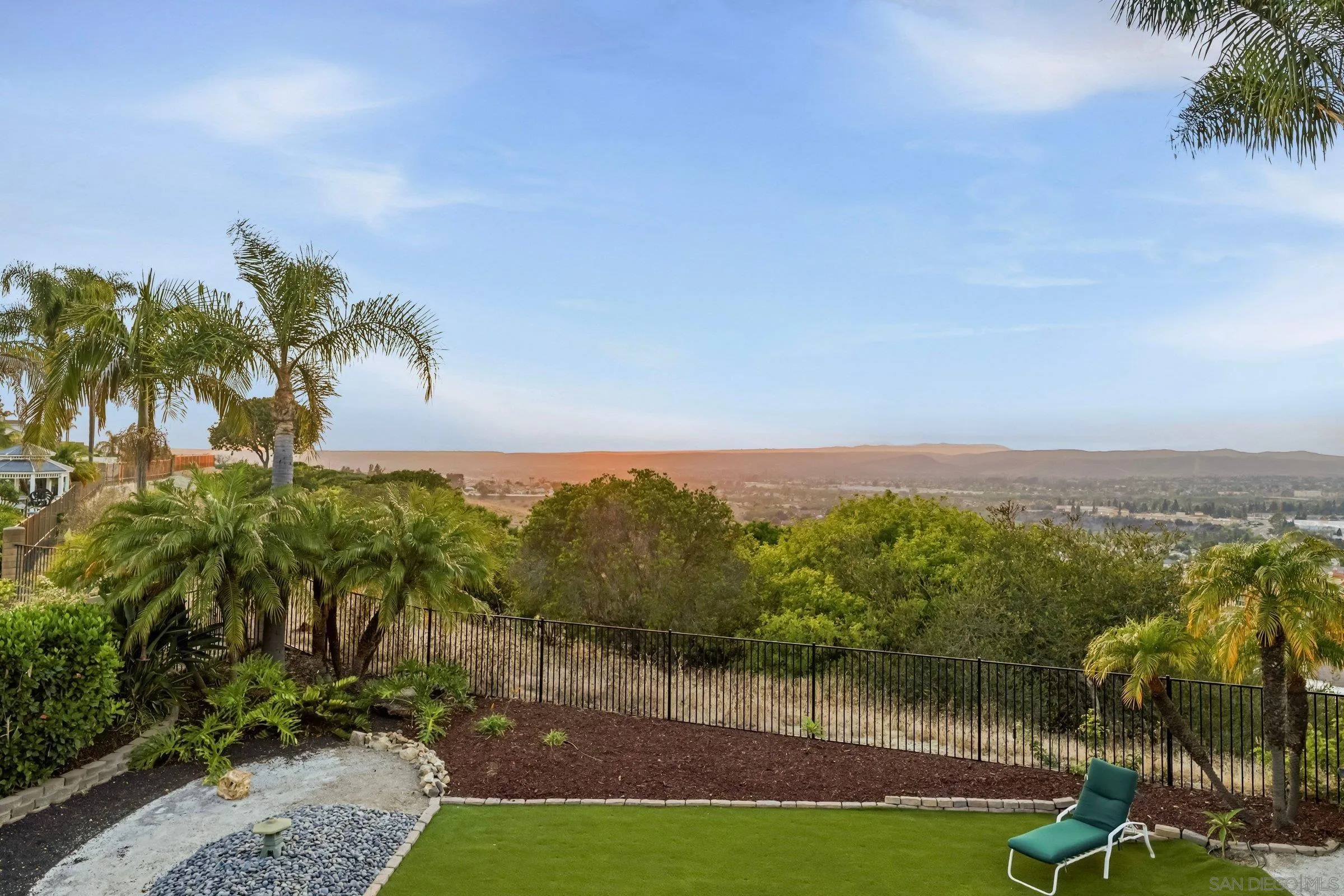 5054 Avenida De La Plata