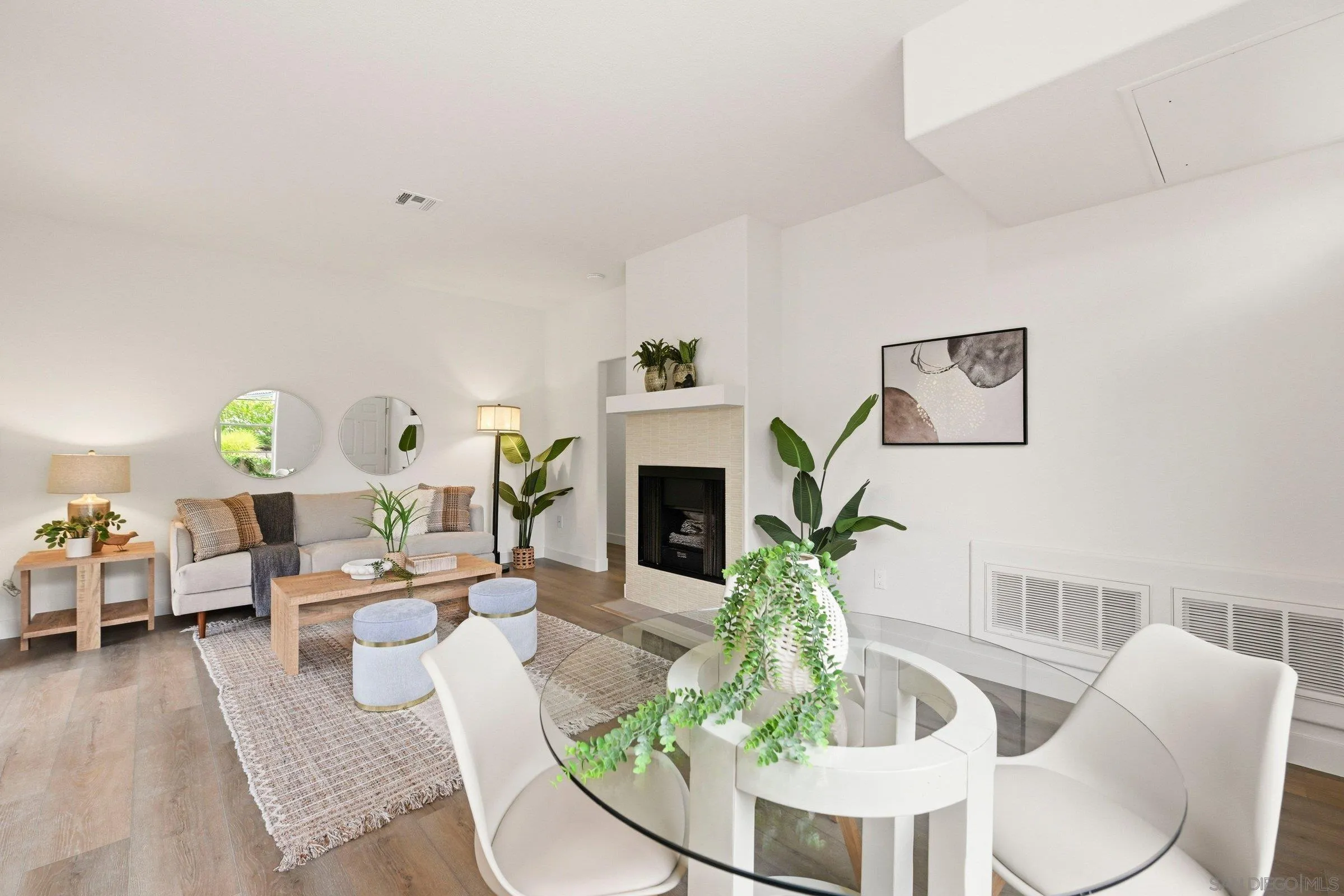 3504 Caminito El Rincon Unit 5