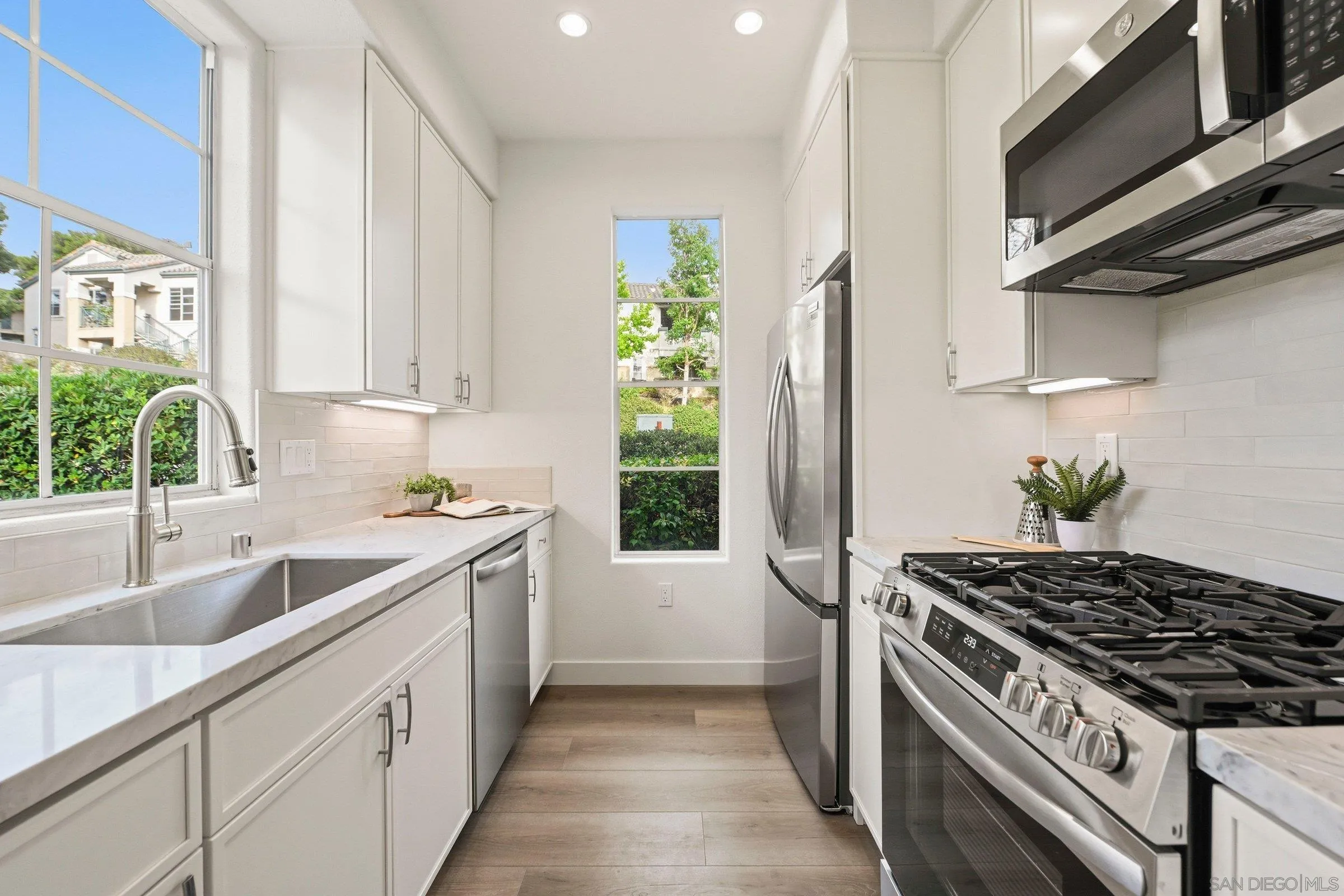 3504 Caminito El Rincon Unit 5