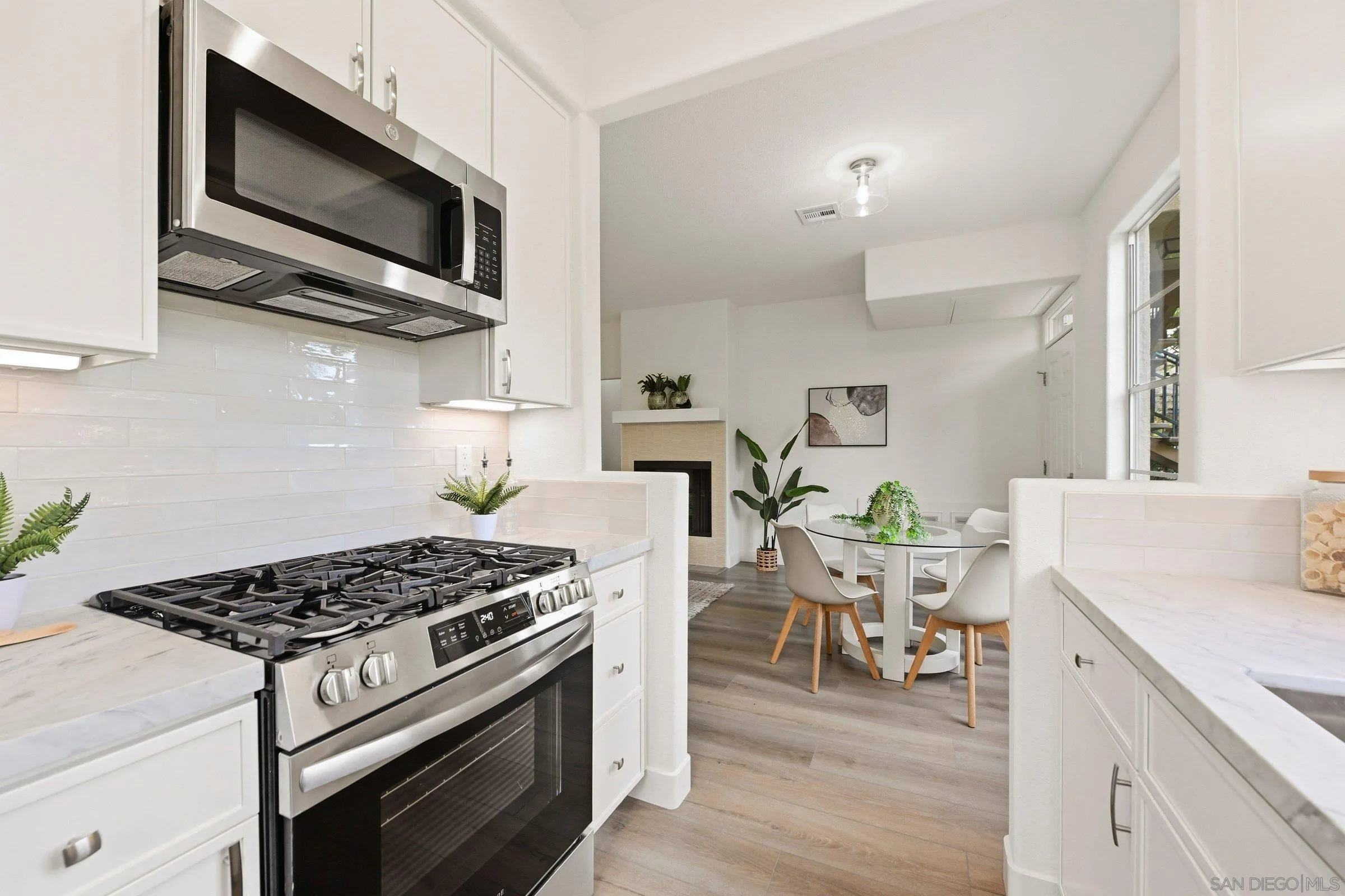 3504 Caminito El Rincon Unit 5