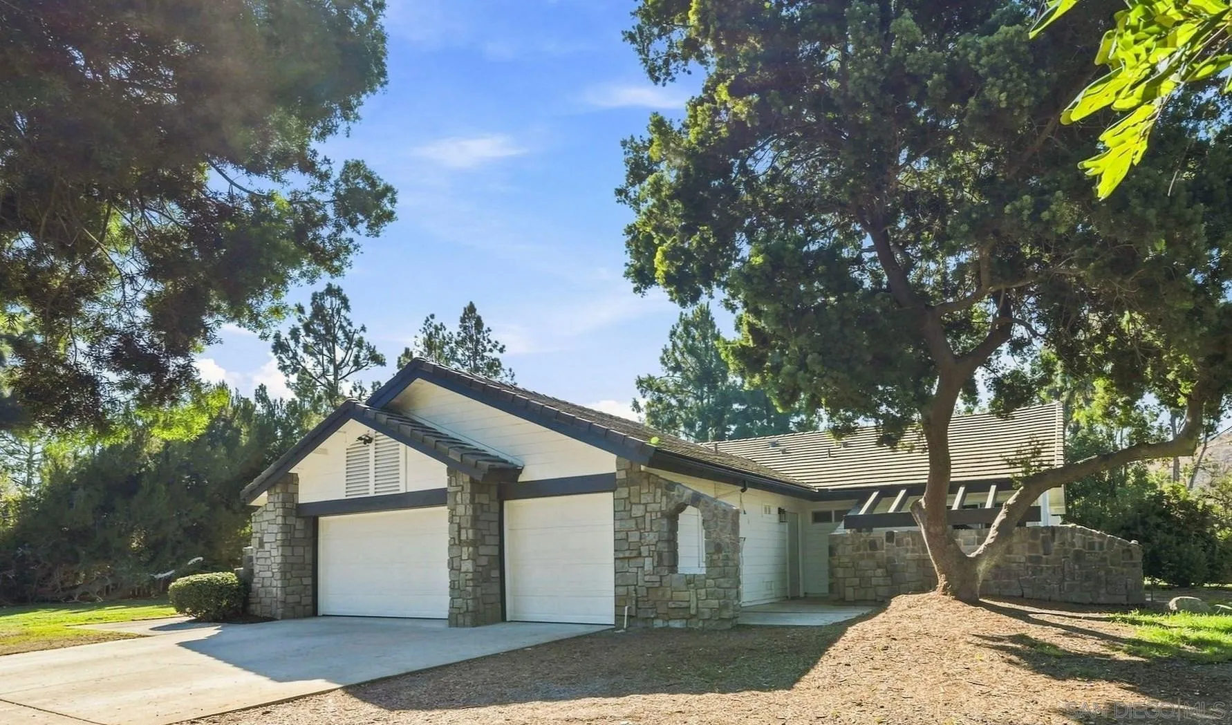 3497 Heatherwood Dr.