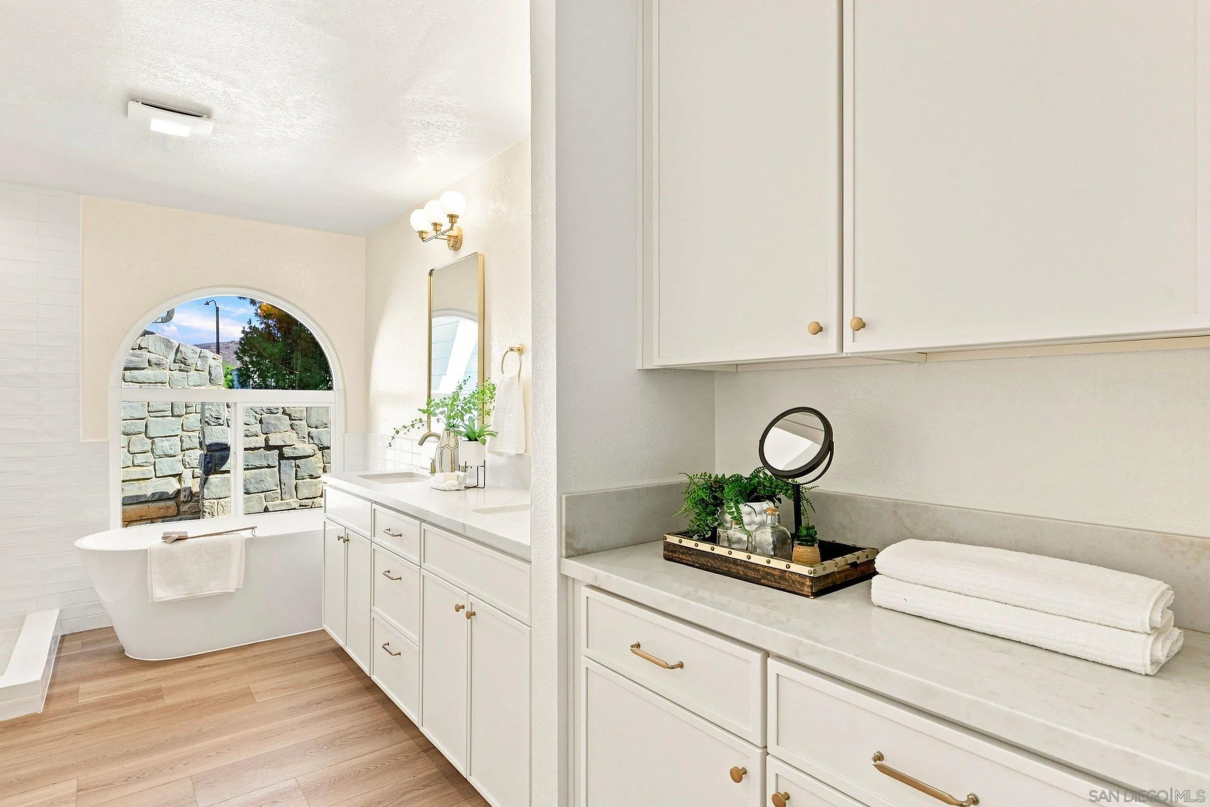 3497 Heatherwood Dr.