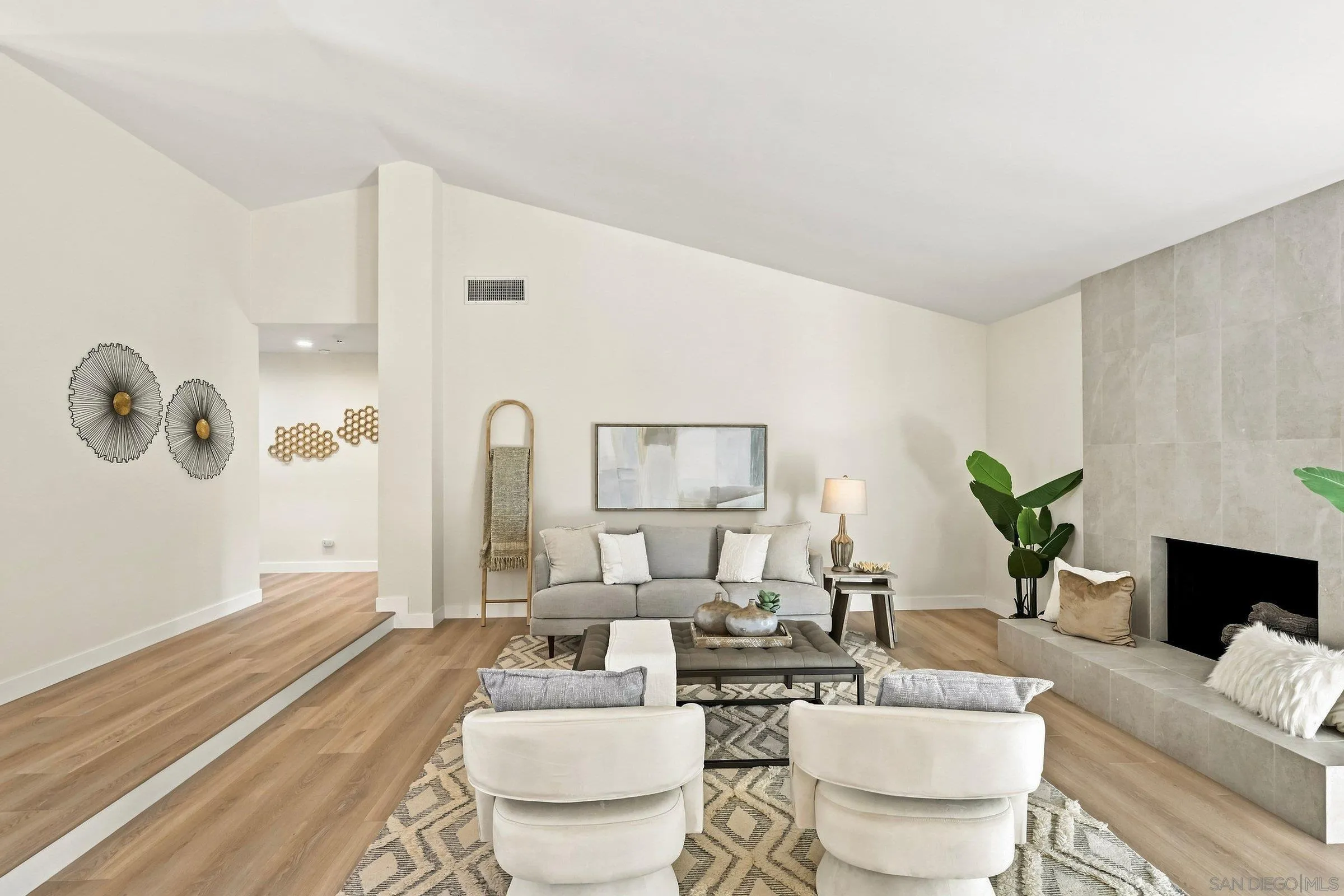 3497 Heatherwood Dr.