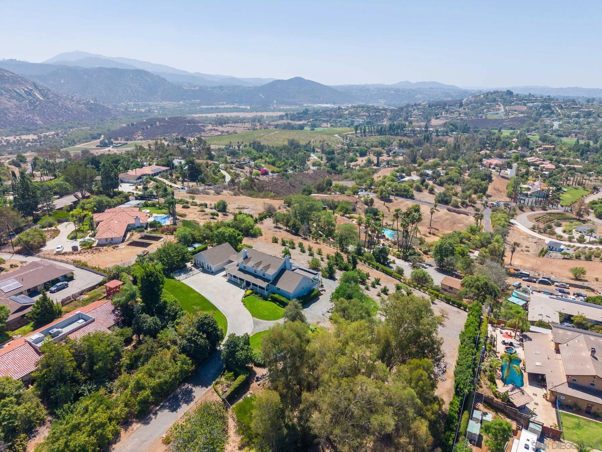 2613 Sunset Hills