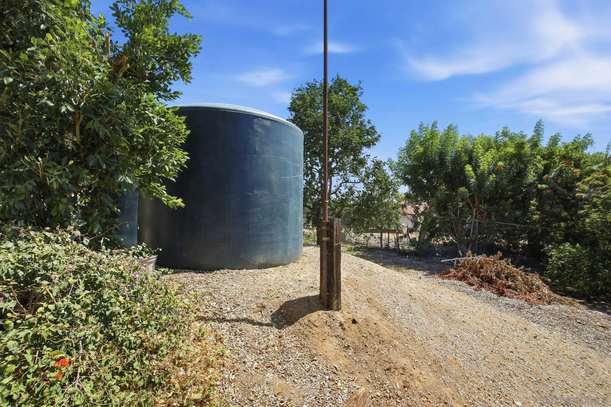 2613 Sunset Hills