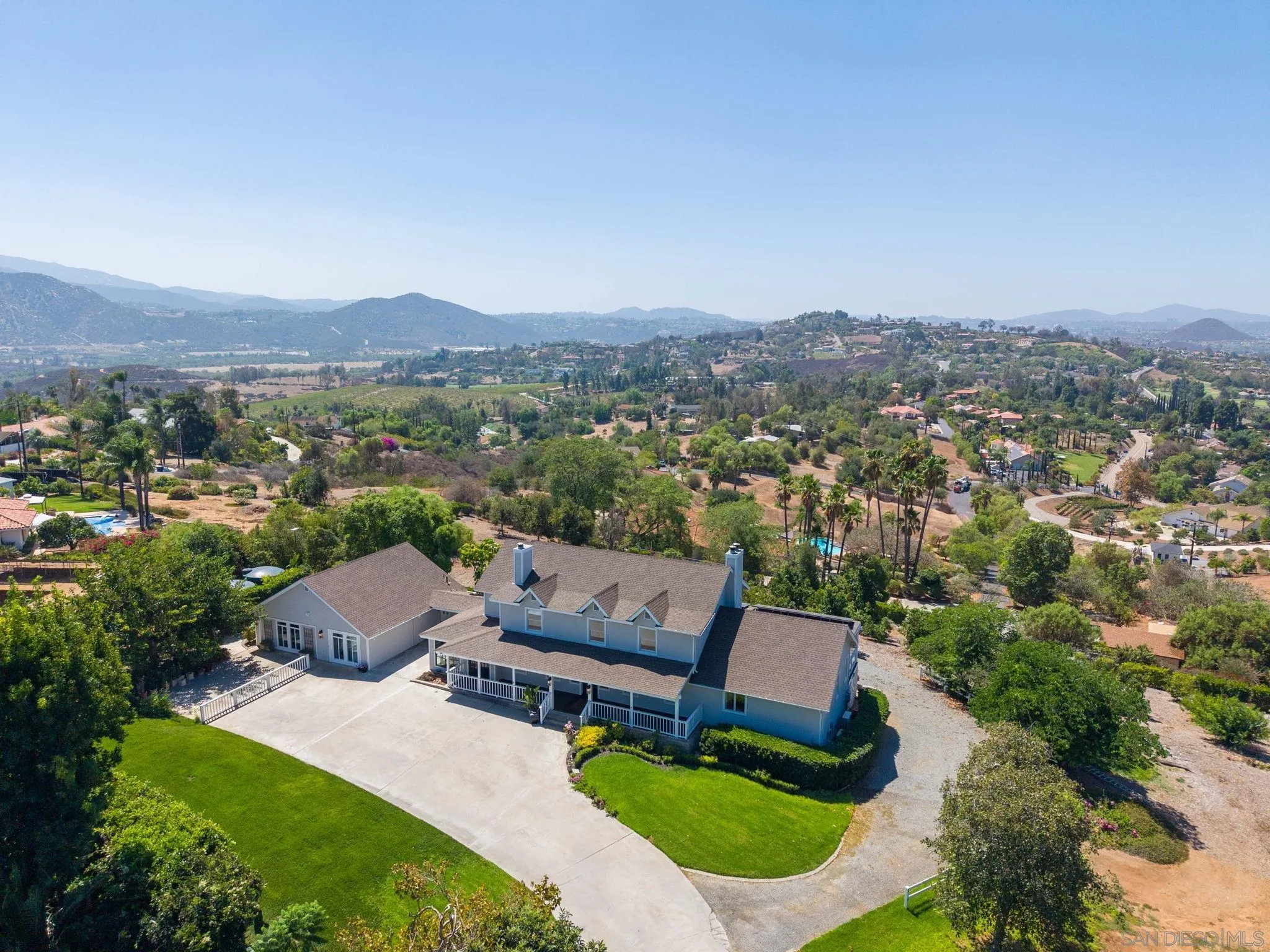 2613 Sunset Hills