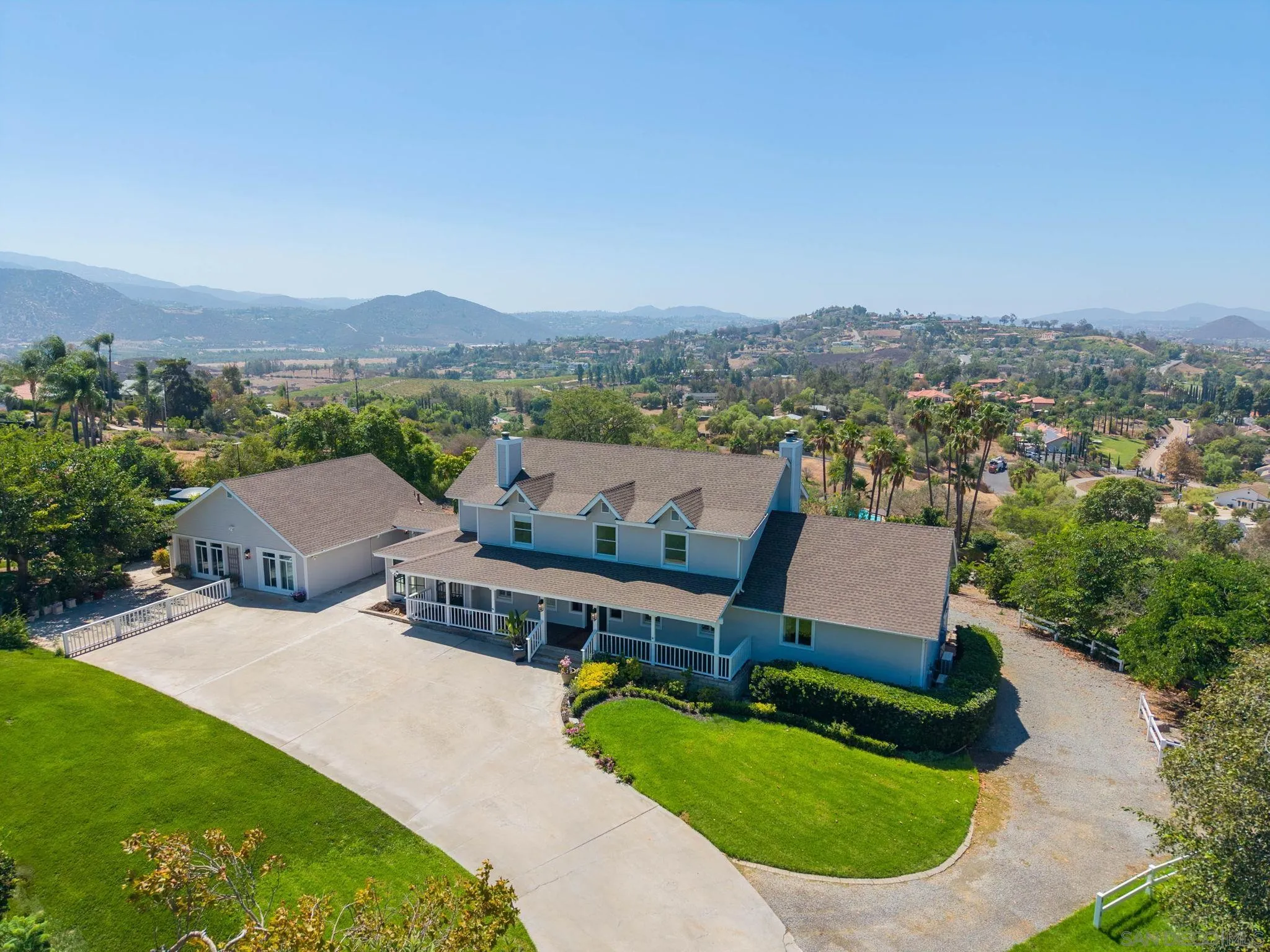 2613 Sunset Hills