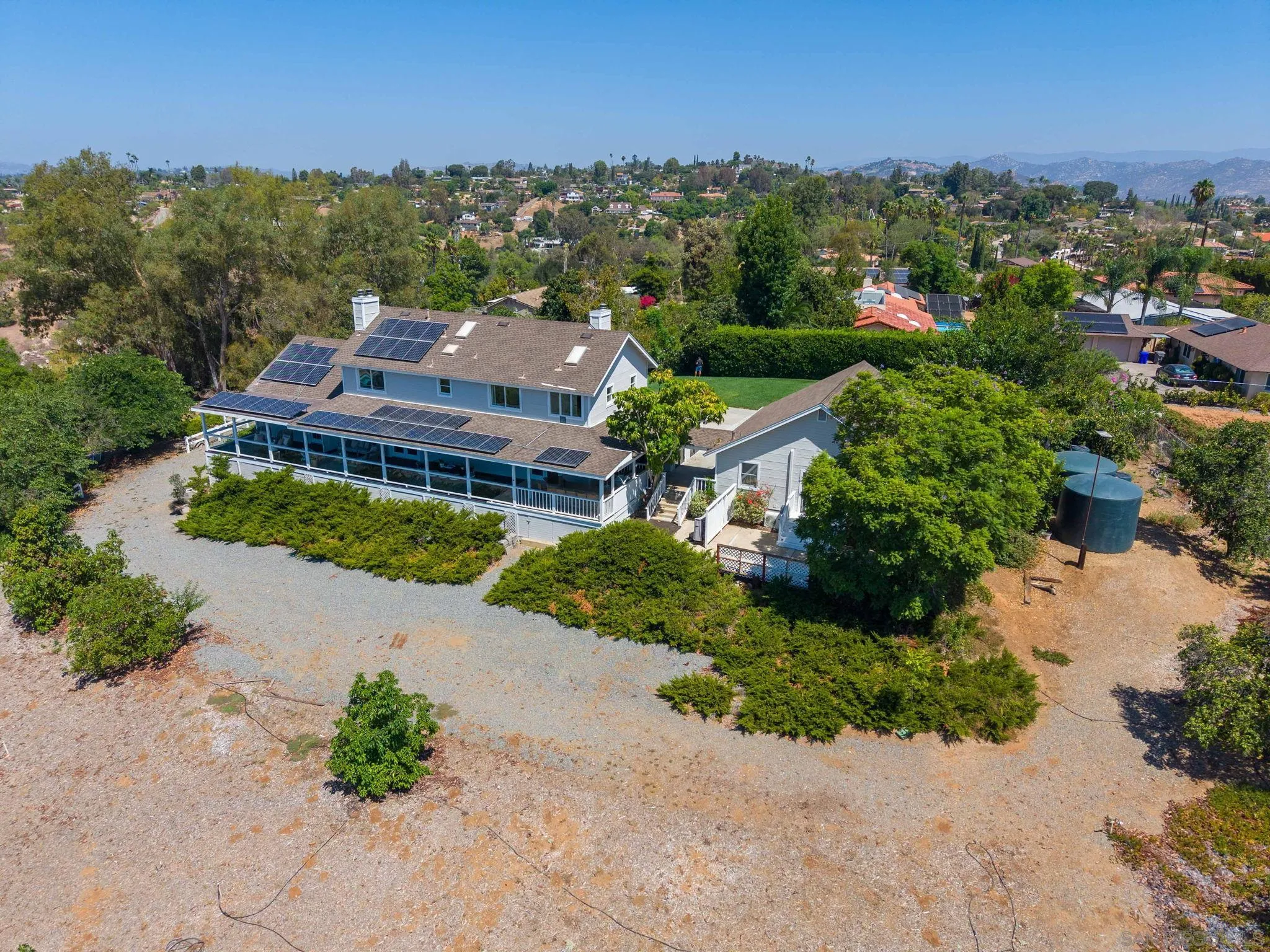 2613 Sunset Hills