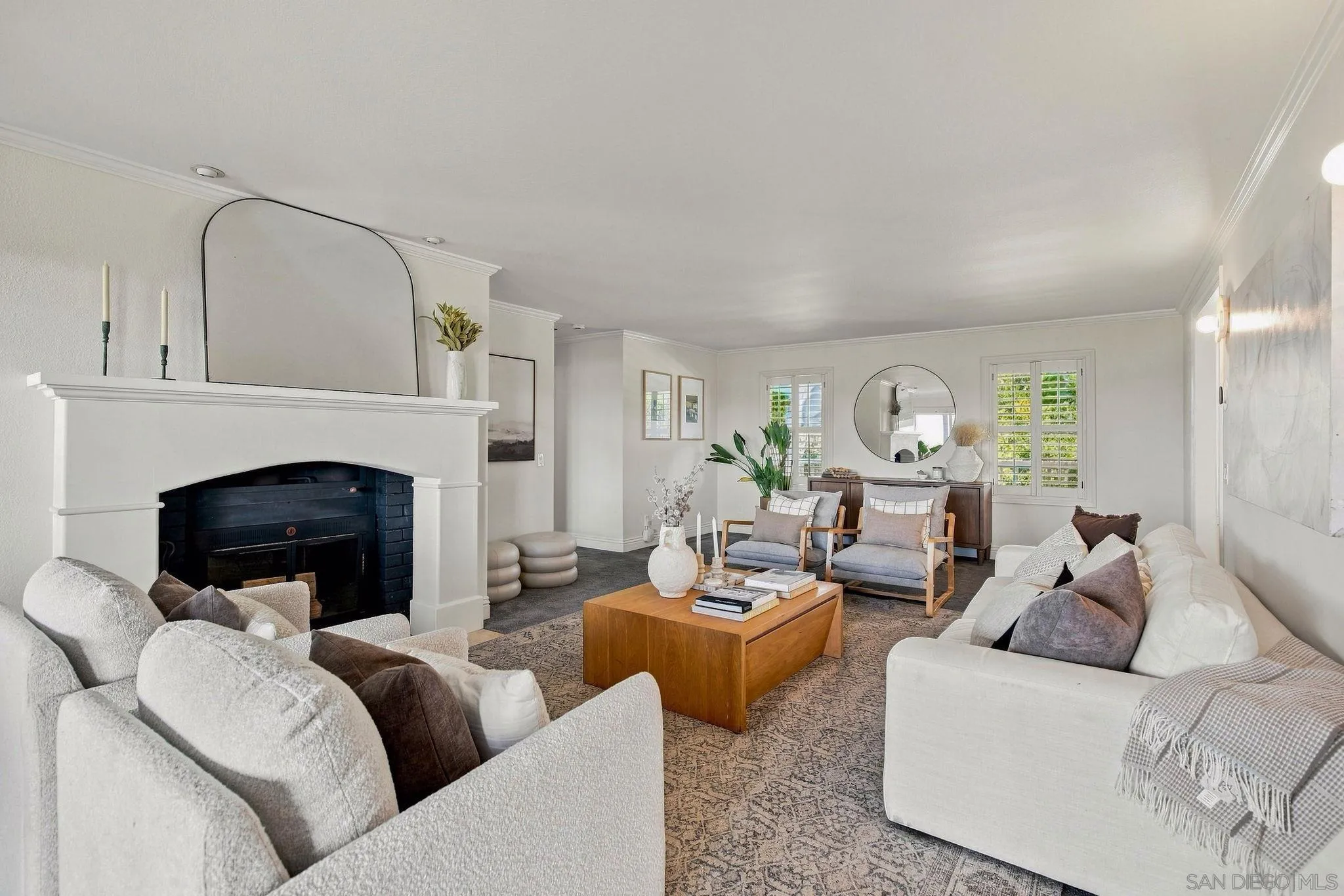 2613 Sunset Hills