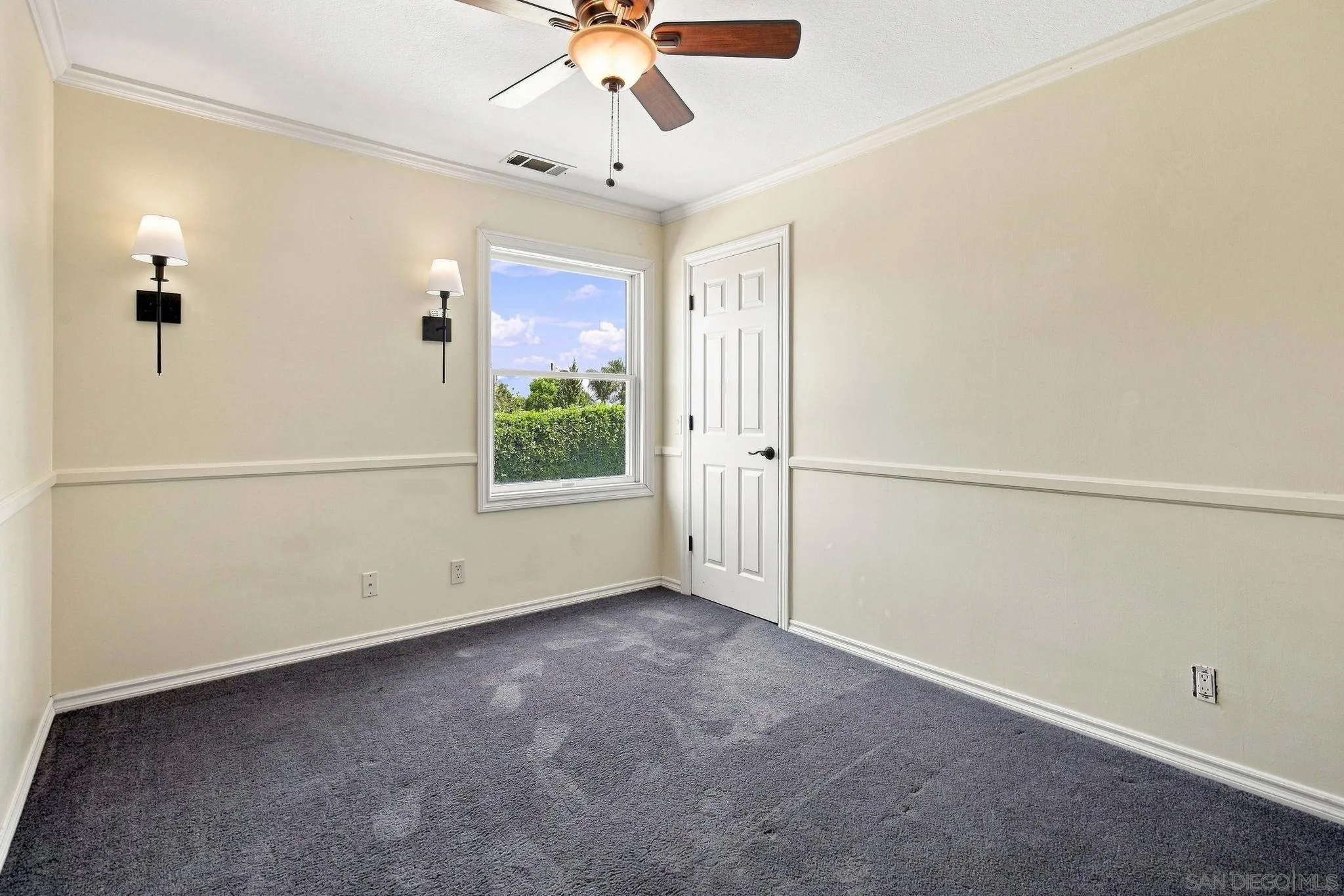 2613 Sunset Hills