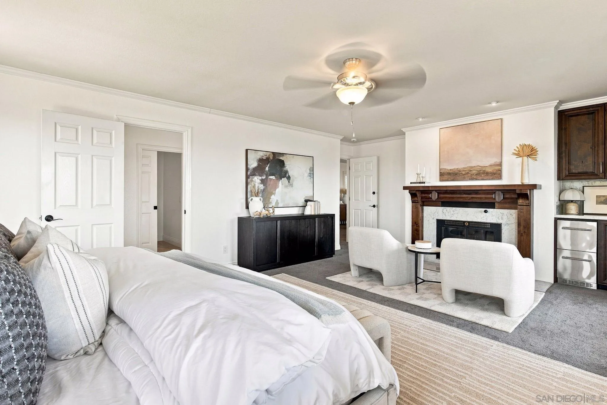 2613 Sunset Hills