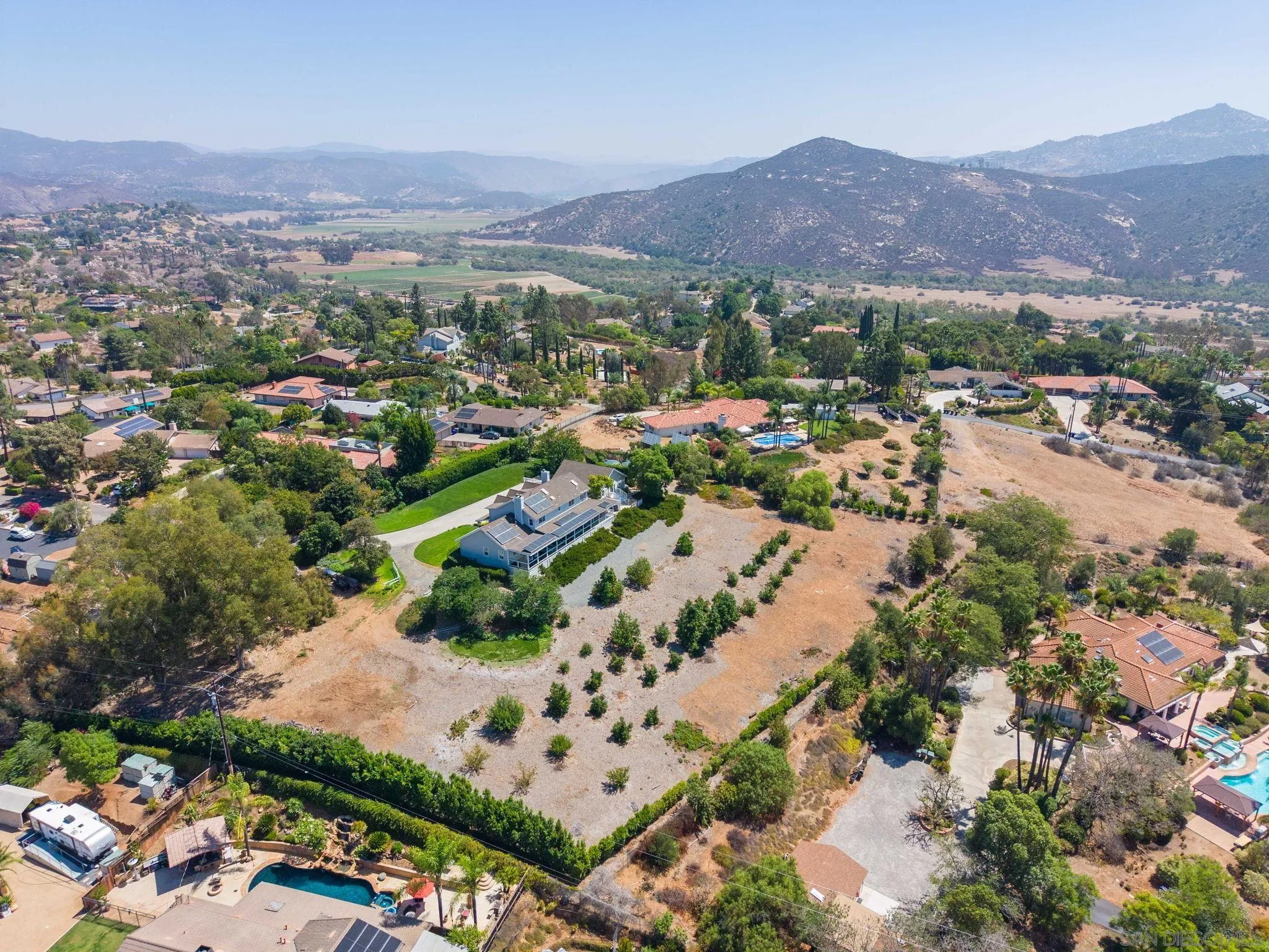 2613 Sunset Hills