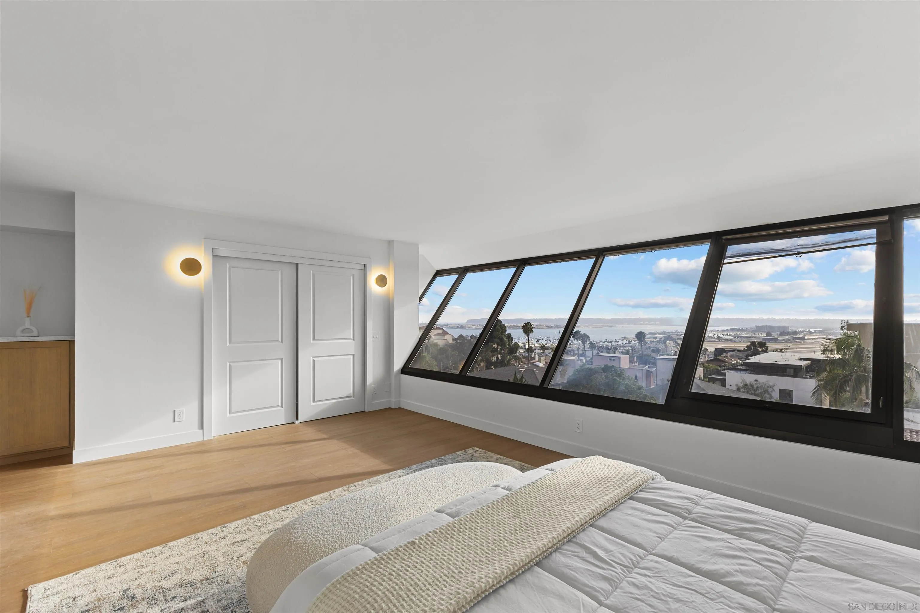 230 W Laurel St Unit 502