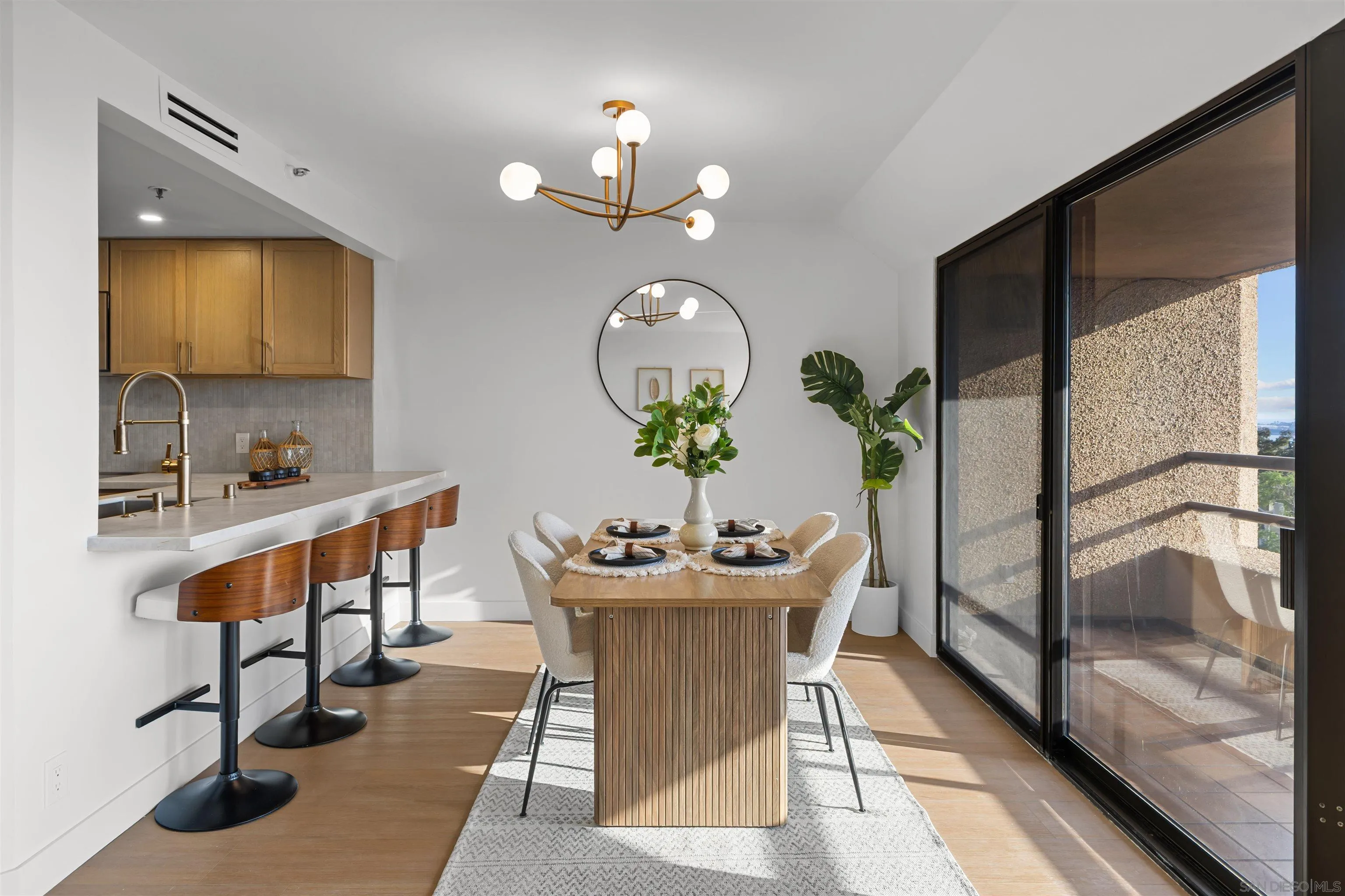 230 W Laurel St Unit 502