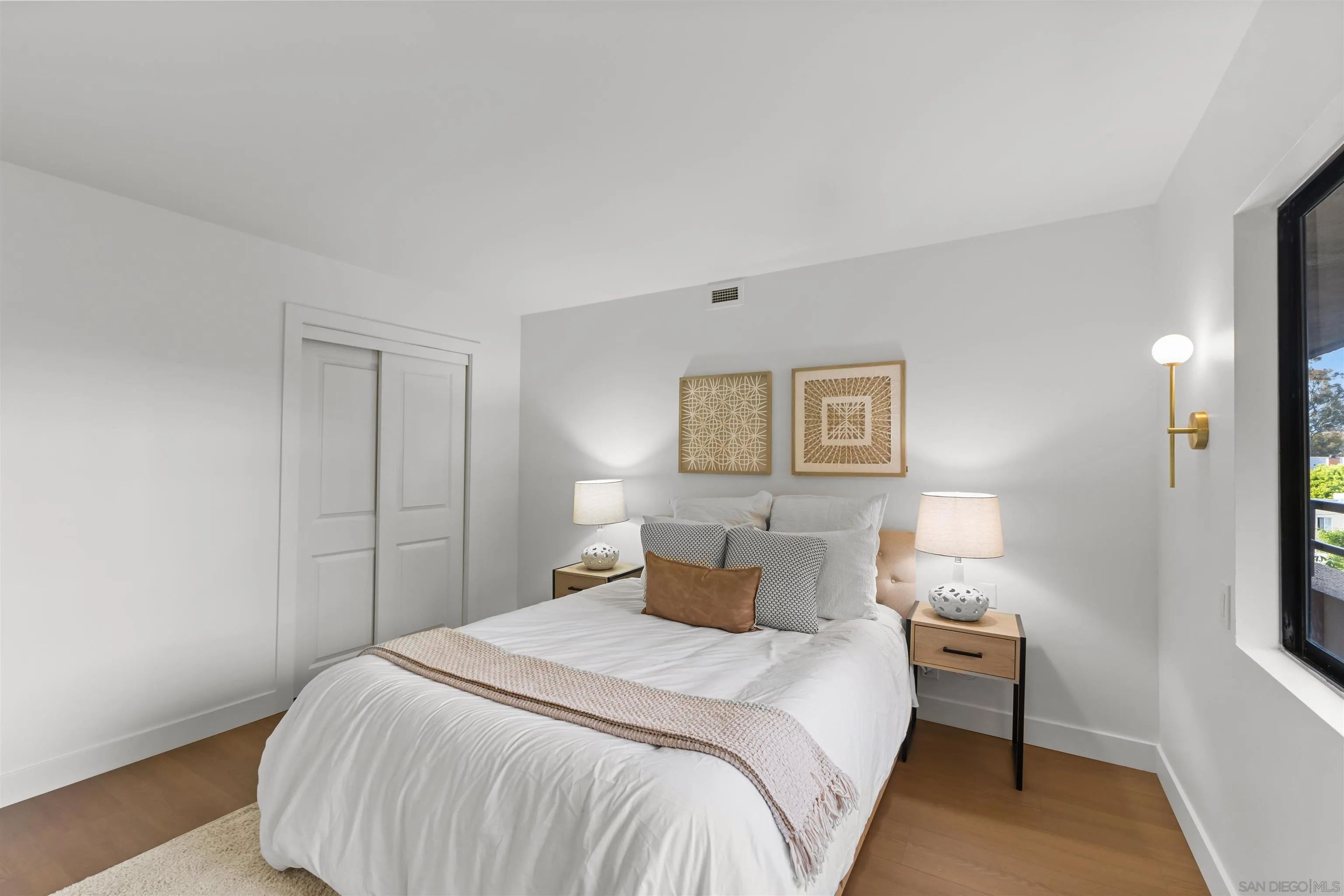 230 W Laurel St Unit 502