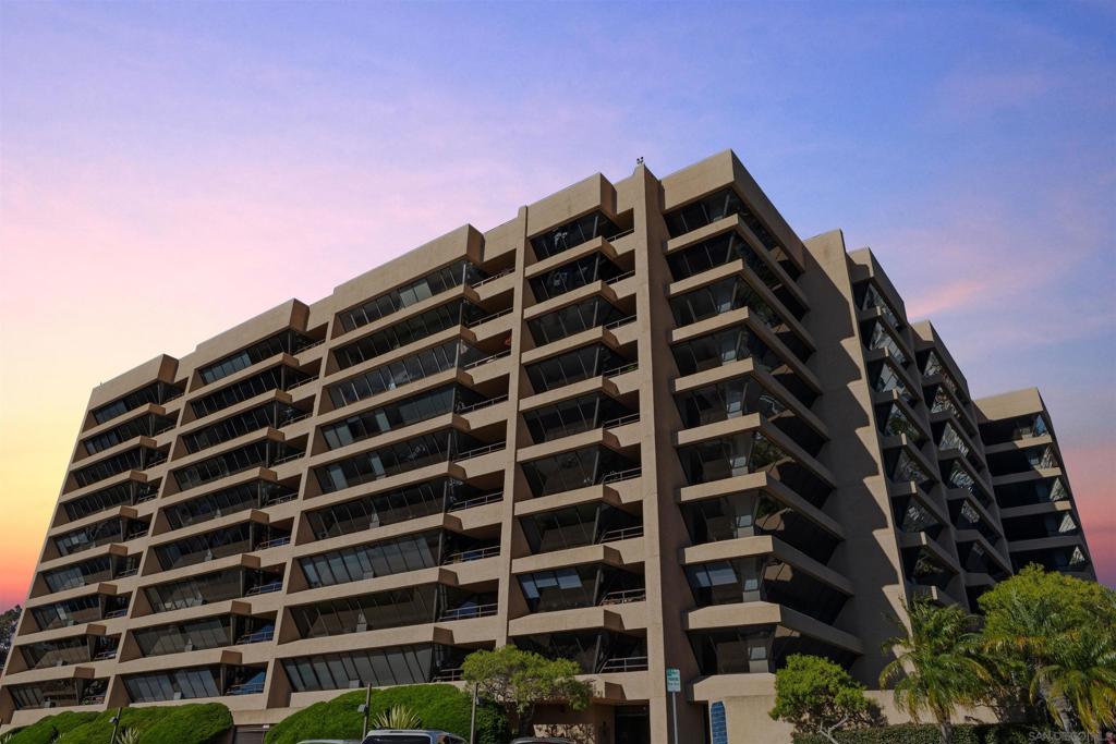 230 W Laurel St 502