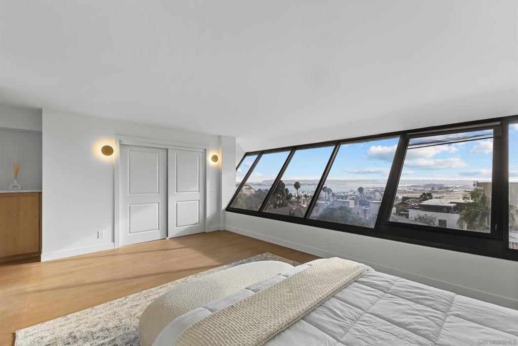 230 W Laurel St 502