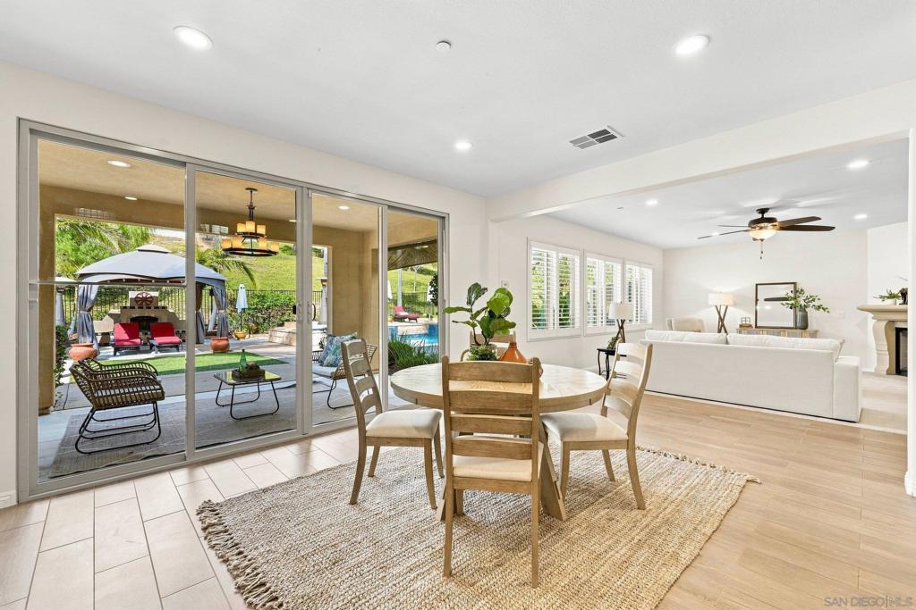 3051 Vineyard Way