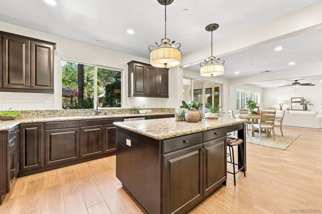 3051 Vineyard Way