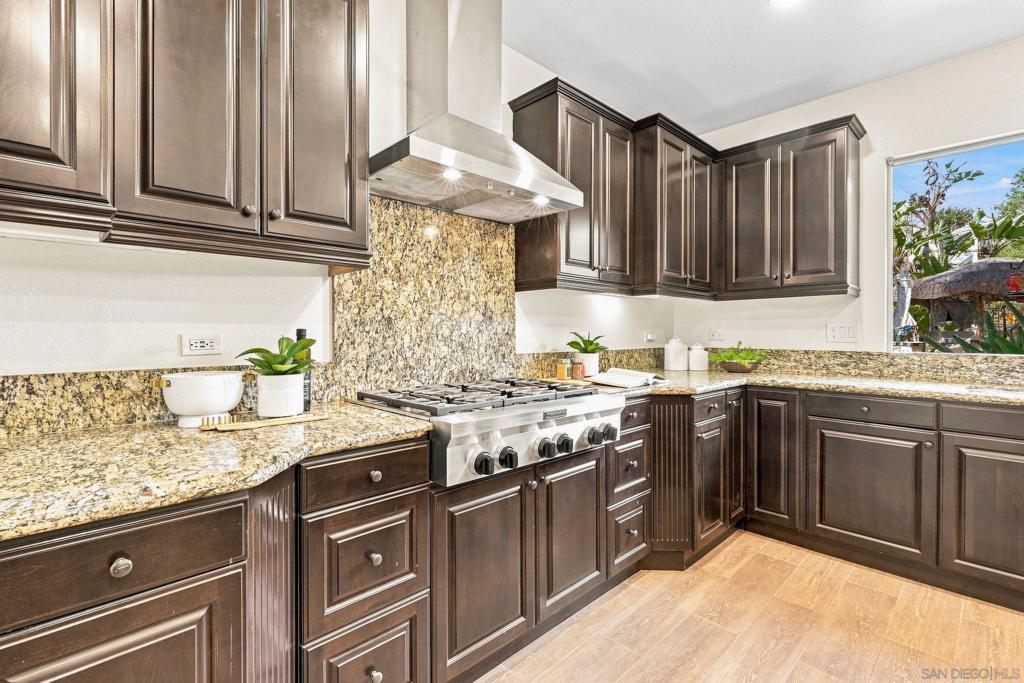 3051 Vineyard Way
