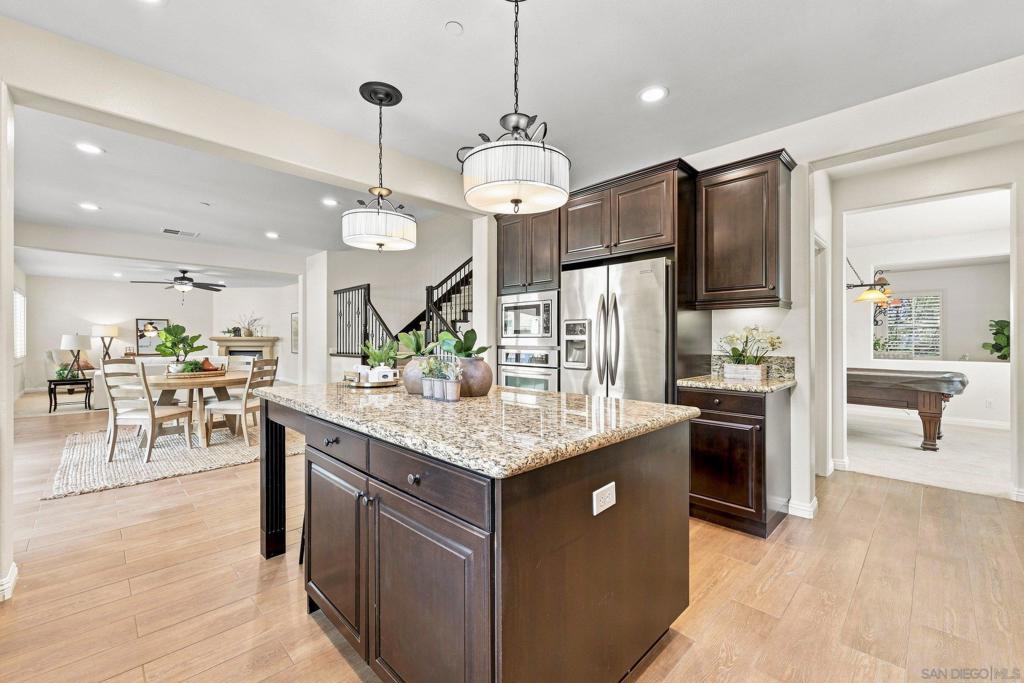 3051 Vineyard Way