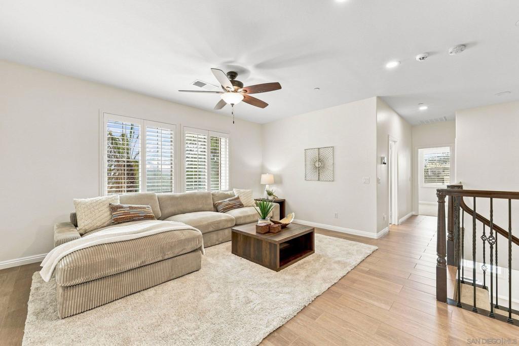3051 Vineyard Way