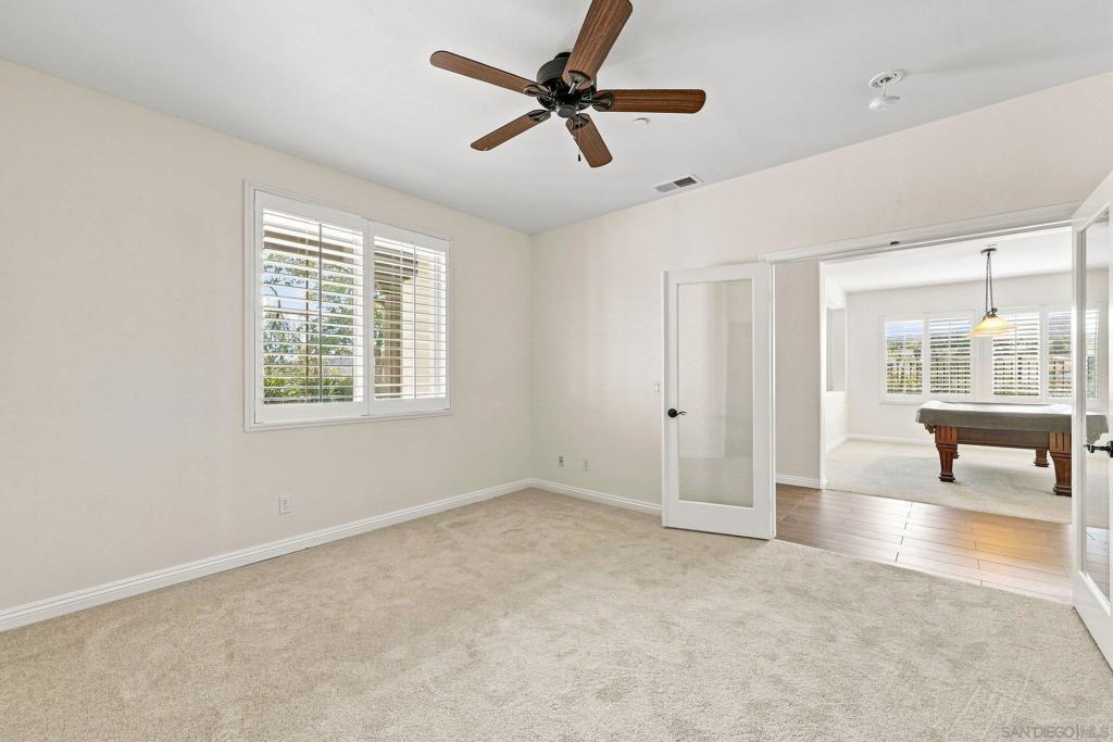 3051 Vineyard Way
