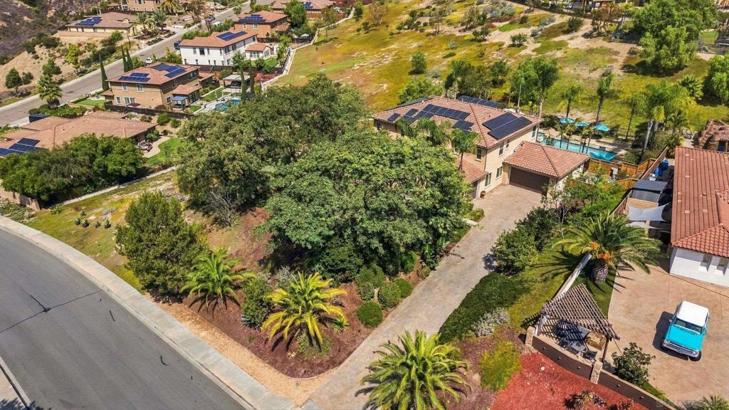 3051 Vineyard Way