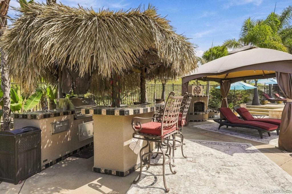 3051 Vineyard Way