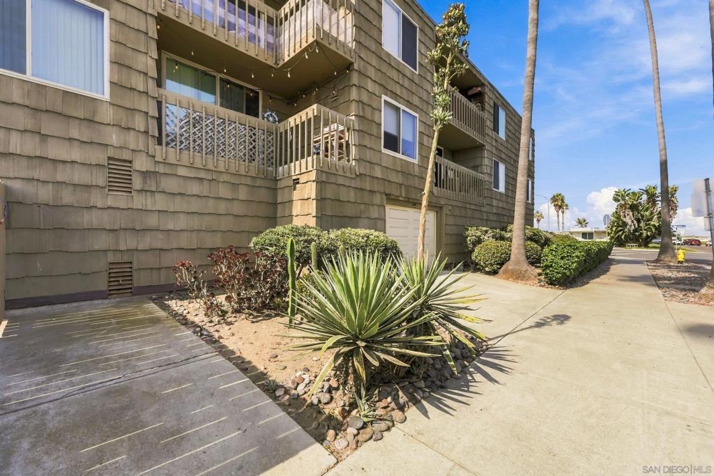 5155 W Point Loma Blvd 4
