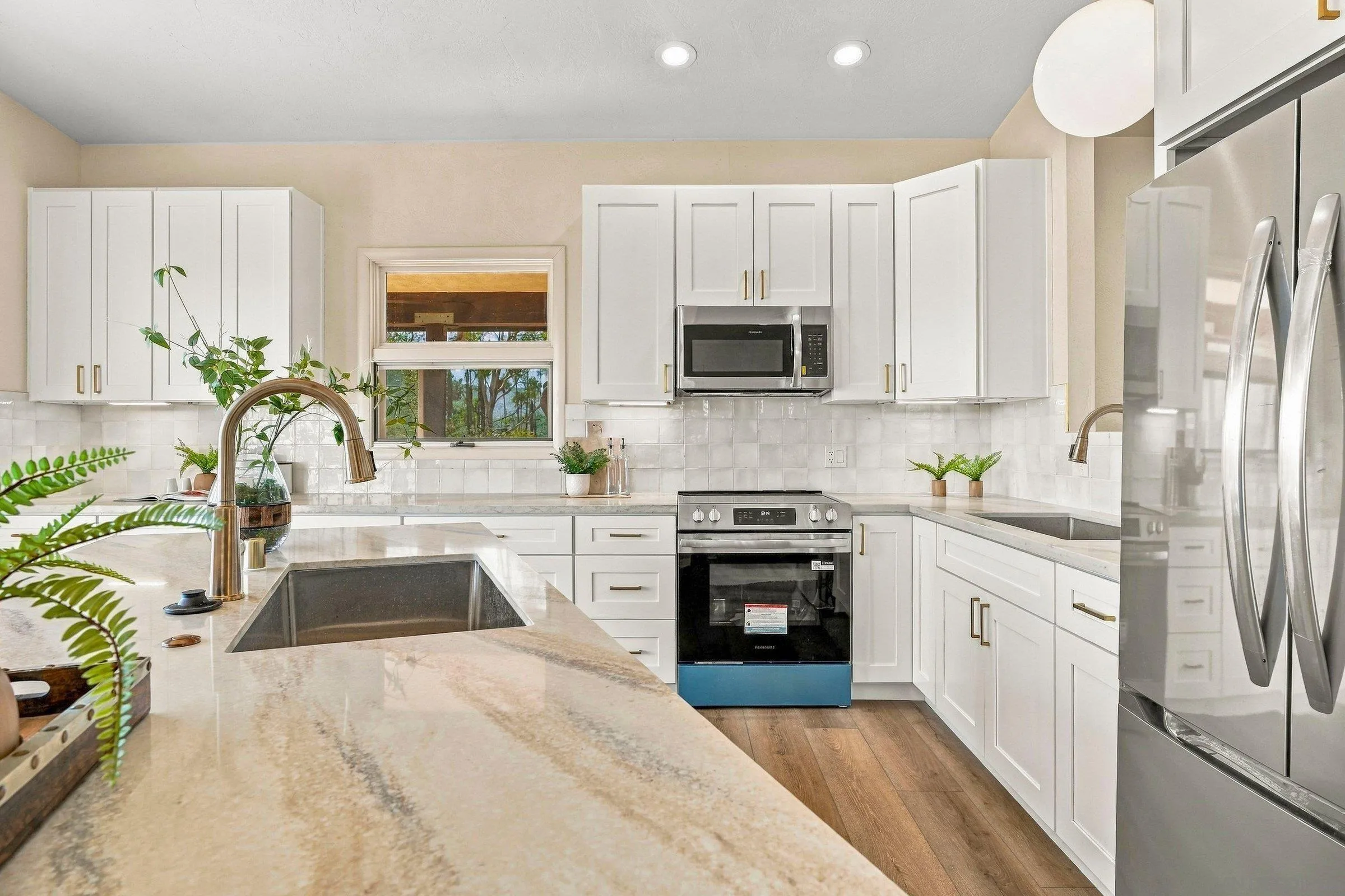 16541 Highland Valley Rd