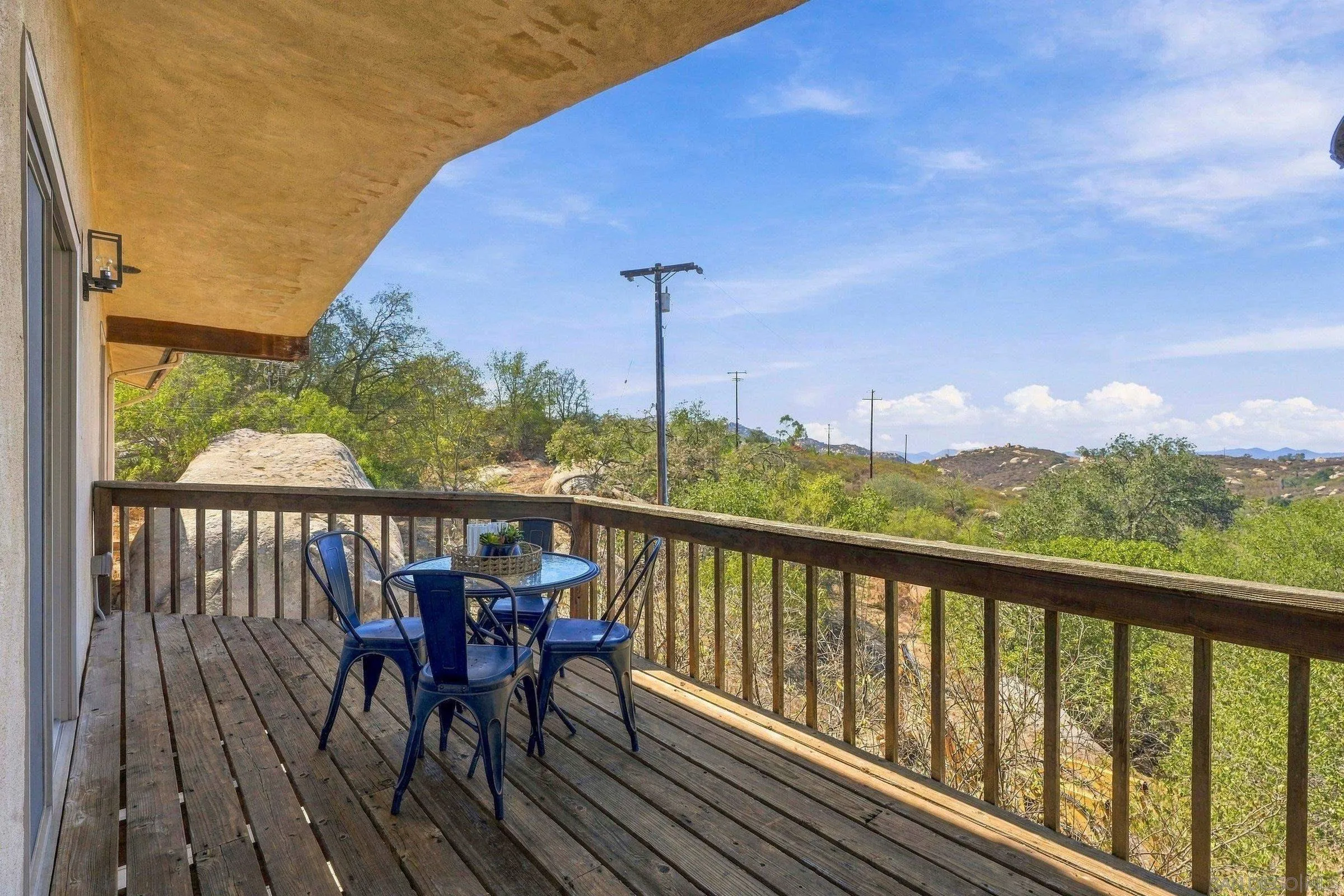 16541 Highland Valley Rd