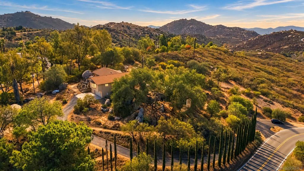 16541 Highland Valley Rd