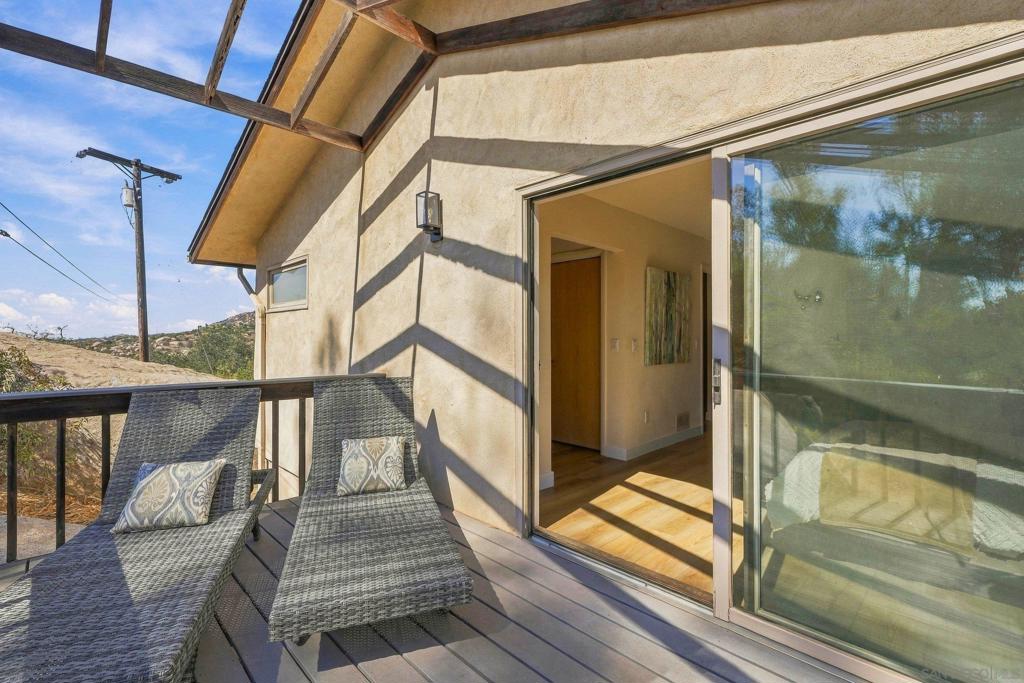 16541 Highland Valley Rd