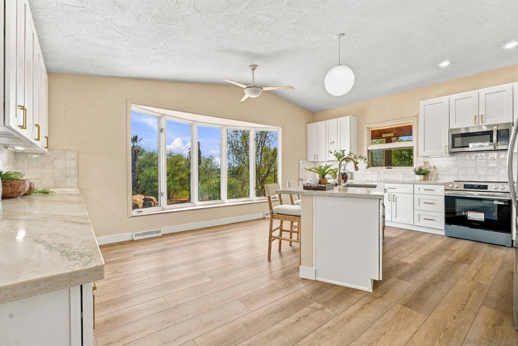 16541 Highland Valley Rd