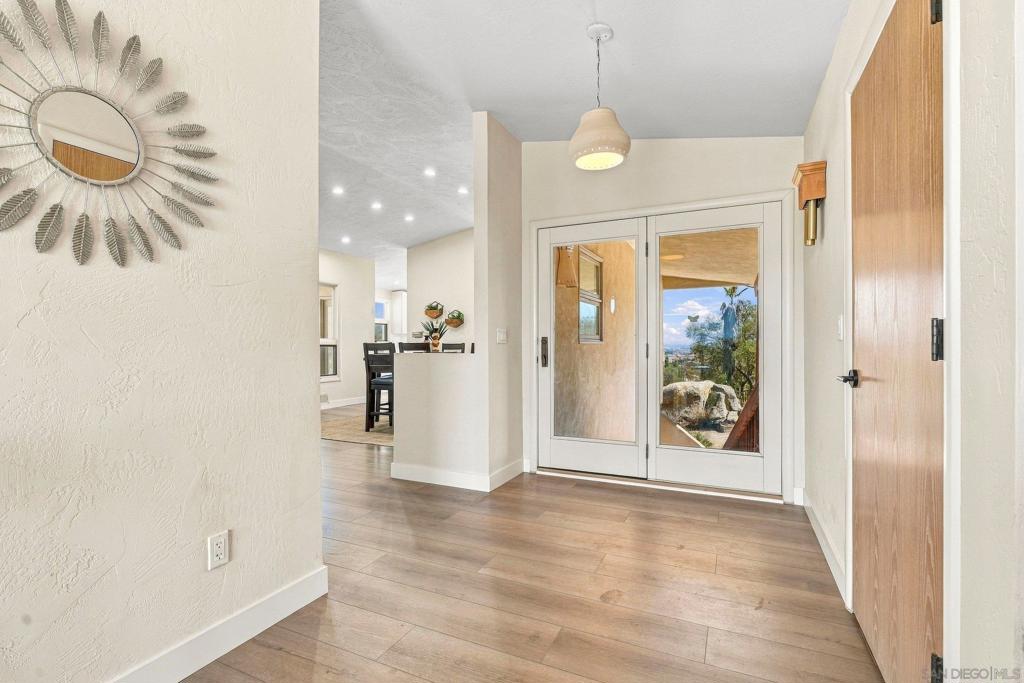 16541 Highland Valley Rd