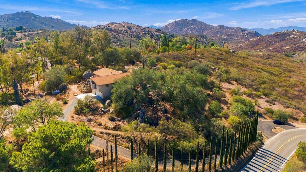 16541 Highland Valley Rd
