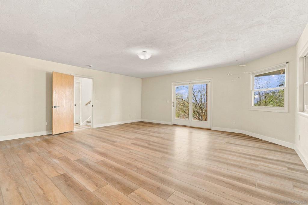 16541 Highland Valley Rd