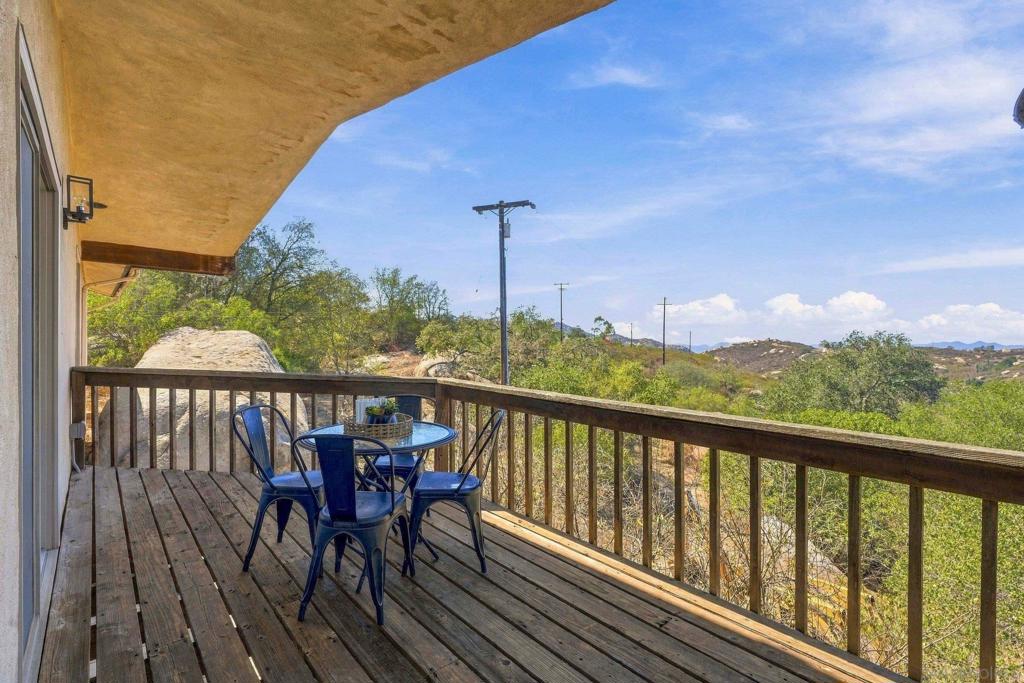 16541 Highland Valley Rd