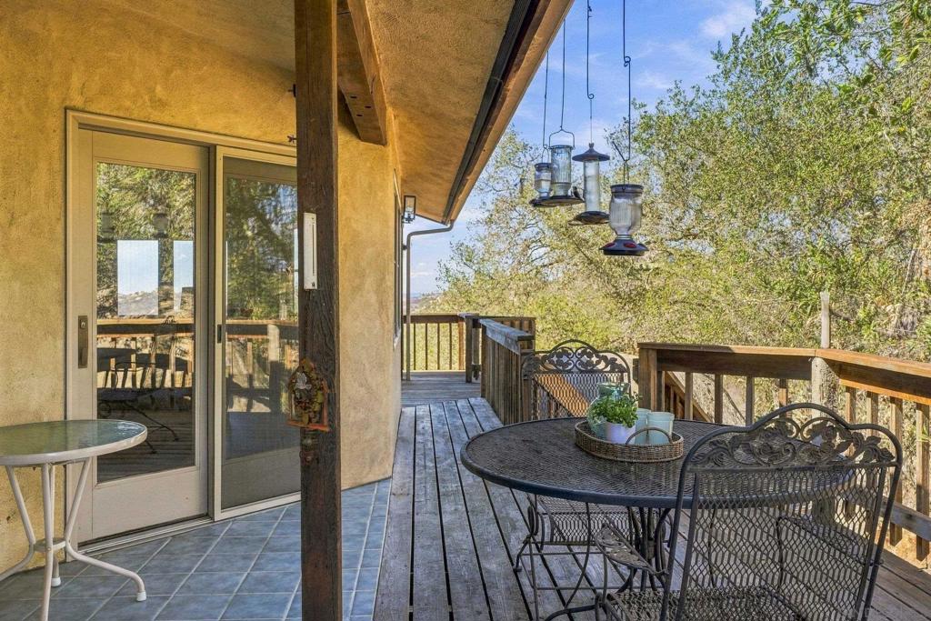 16541 Highland Valley Rd