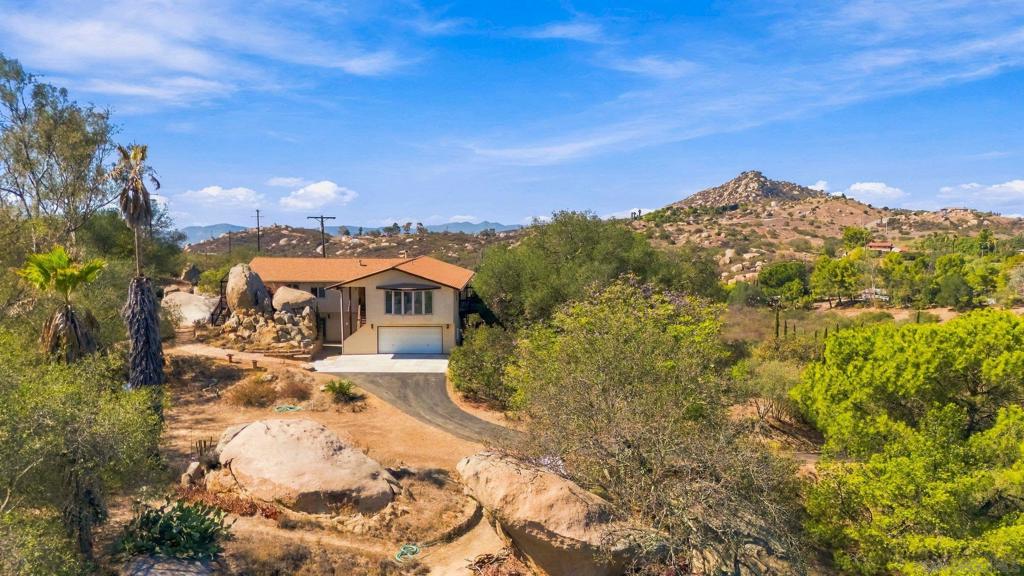 16541 Highland Valley Rd
